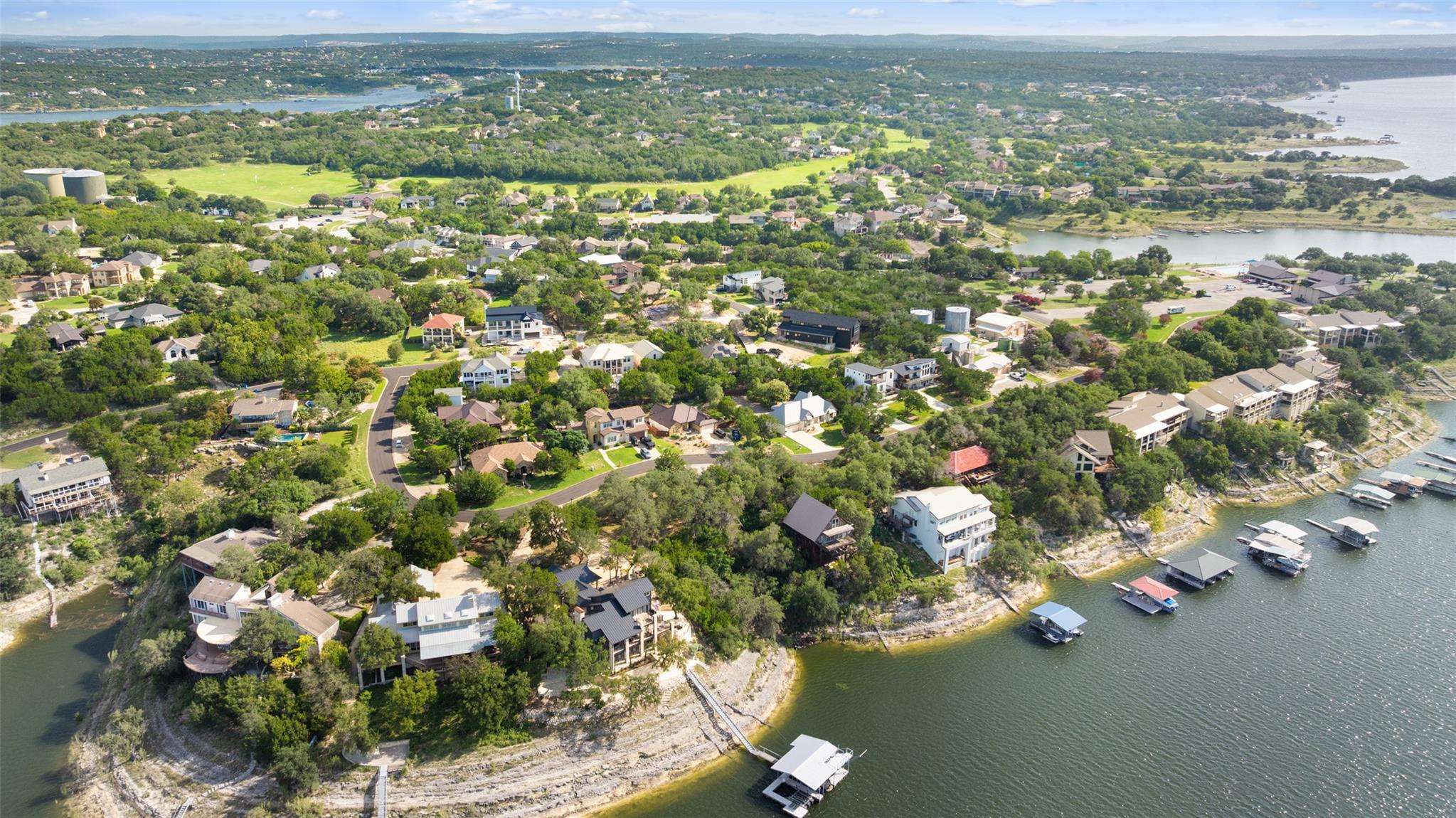 18401 Lakepoint CIR