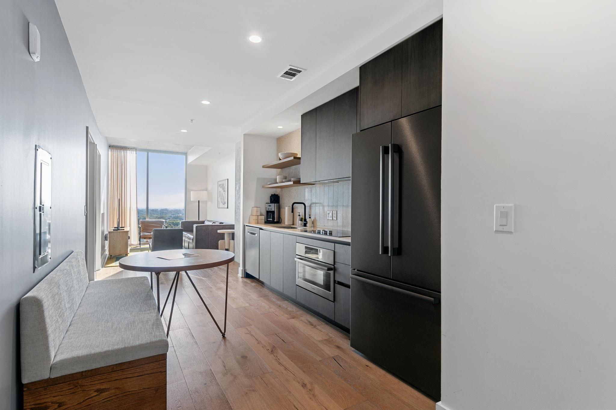 48 East Ave # 1405