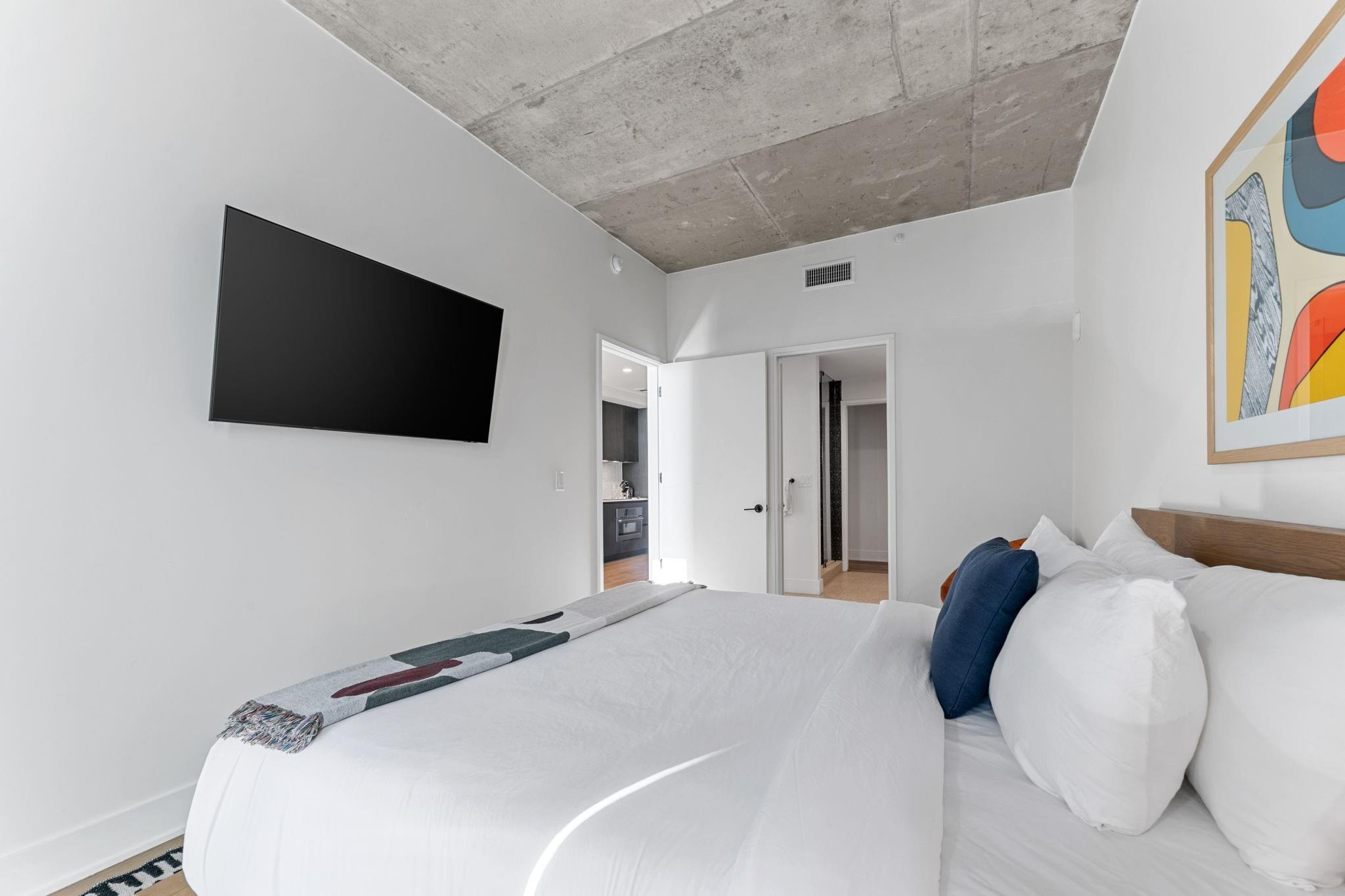 48 East Ave # 1405