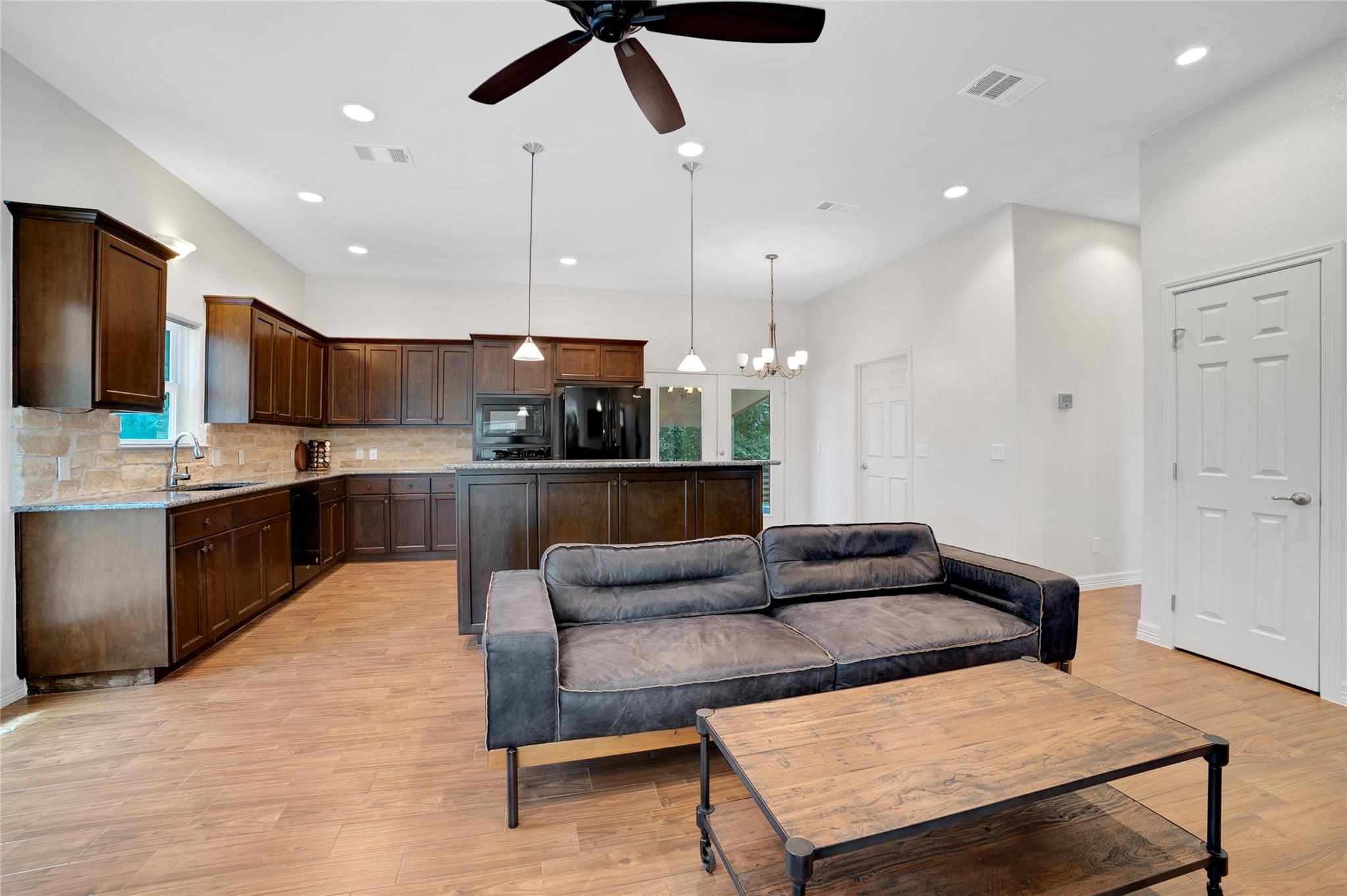 520 Double Eagle Ranch DR