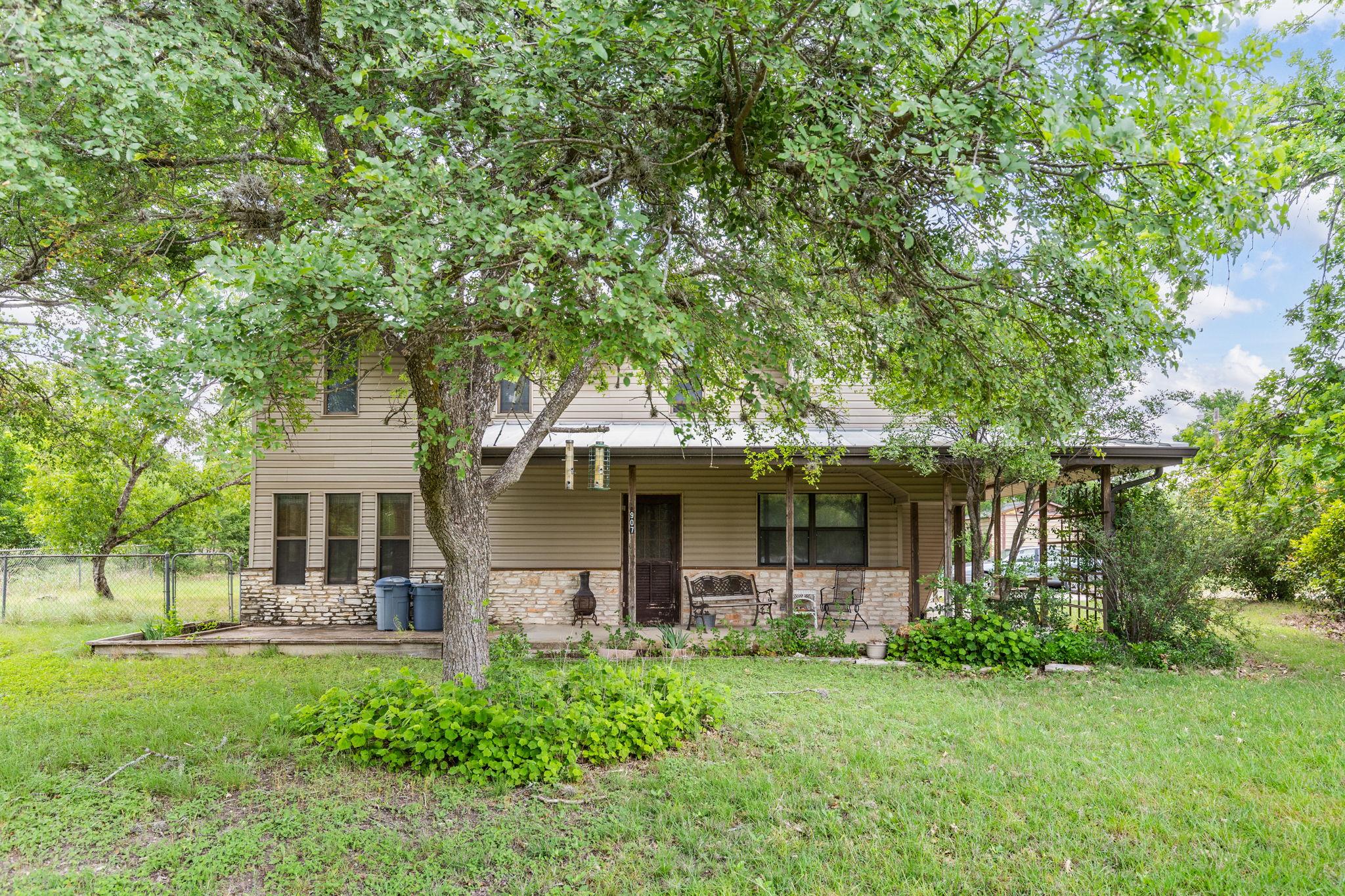 907 Horace Howard DR