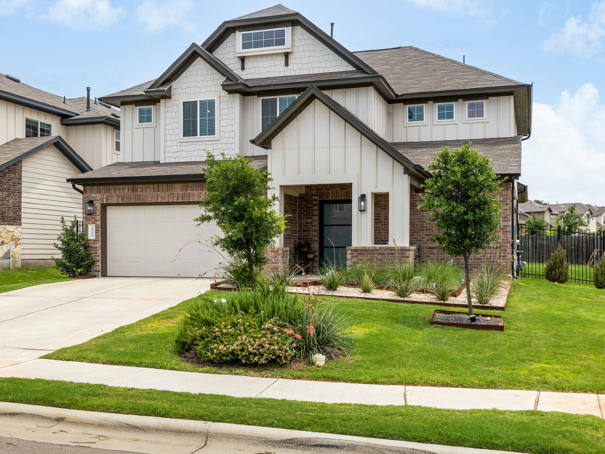453 Arrowhead Vine ST