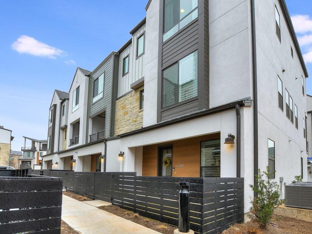 3900 Vantage DR # 135