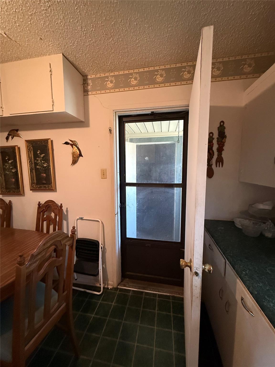 231 Harcourt Ave