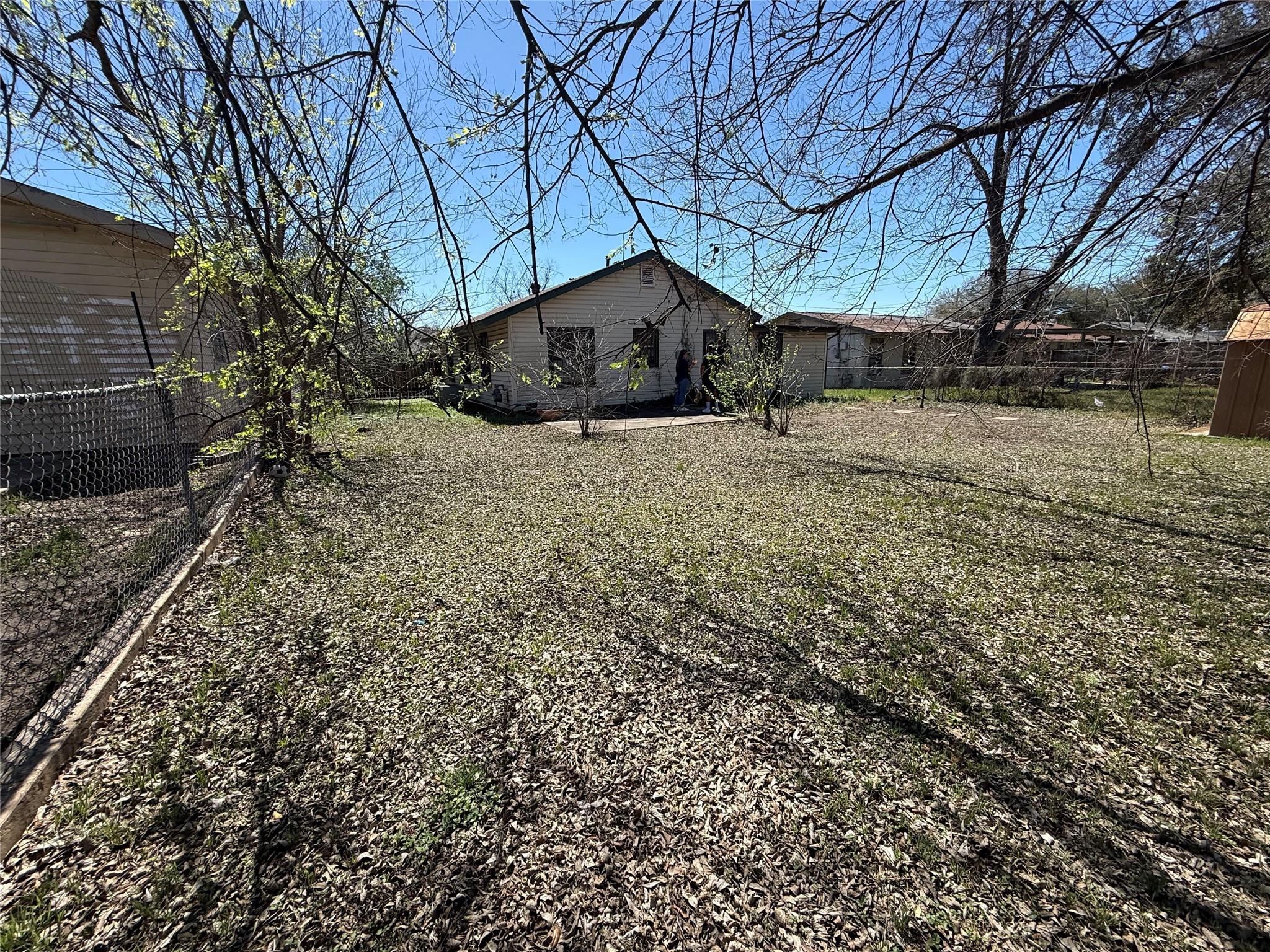231 Harcourt Ave