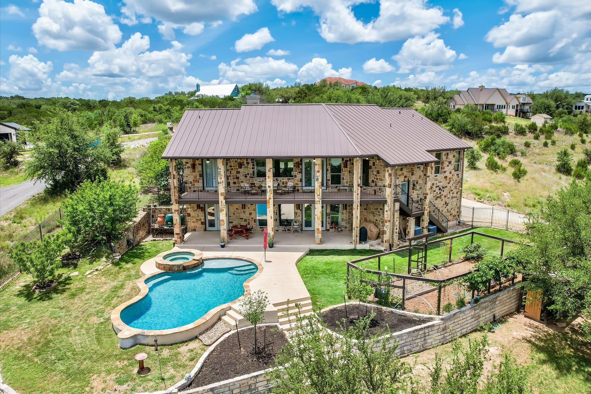 4408 Blacksmith CV