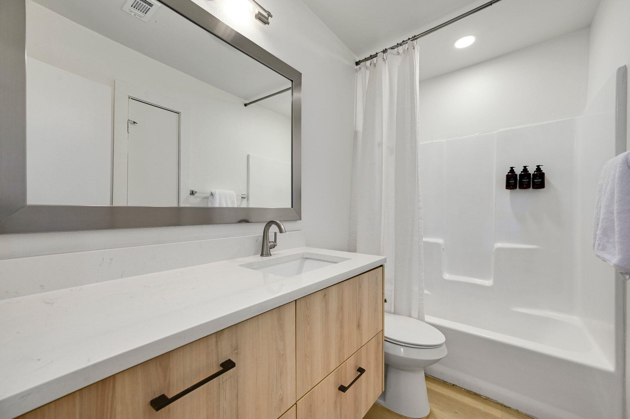 12820 Tomanet TRL # B Unit: A & B