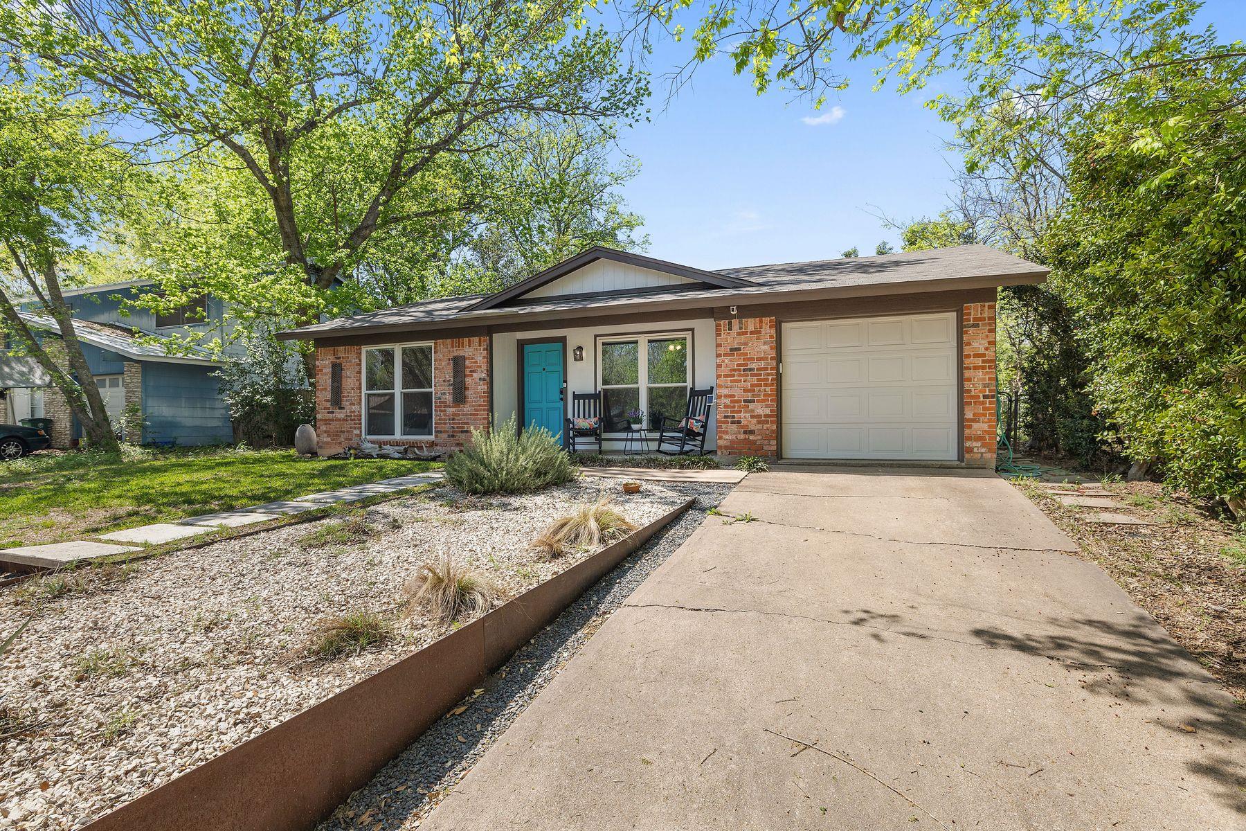 5304 Harvest LN