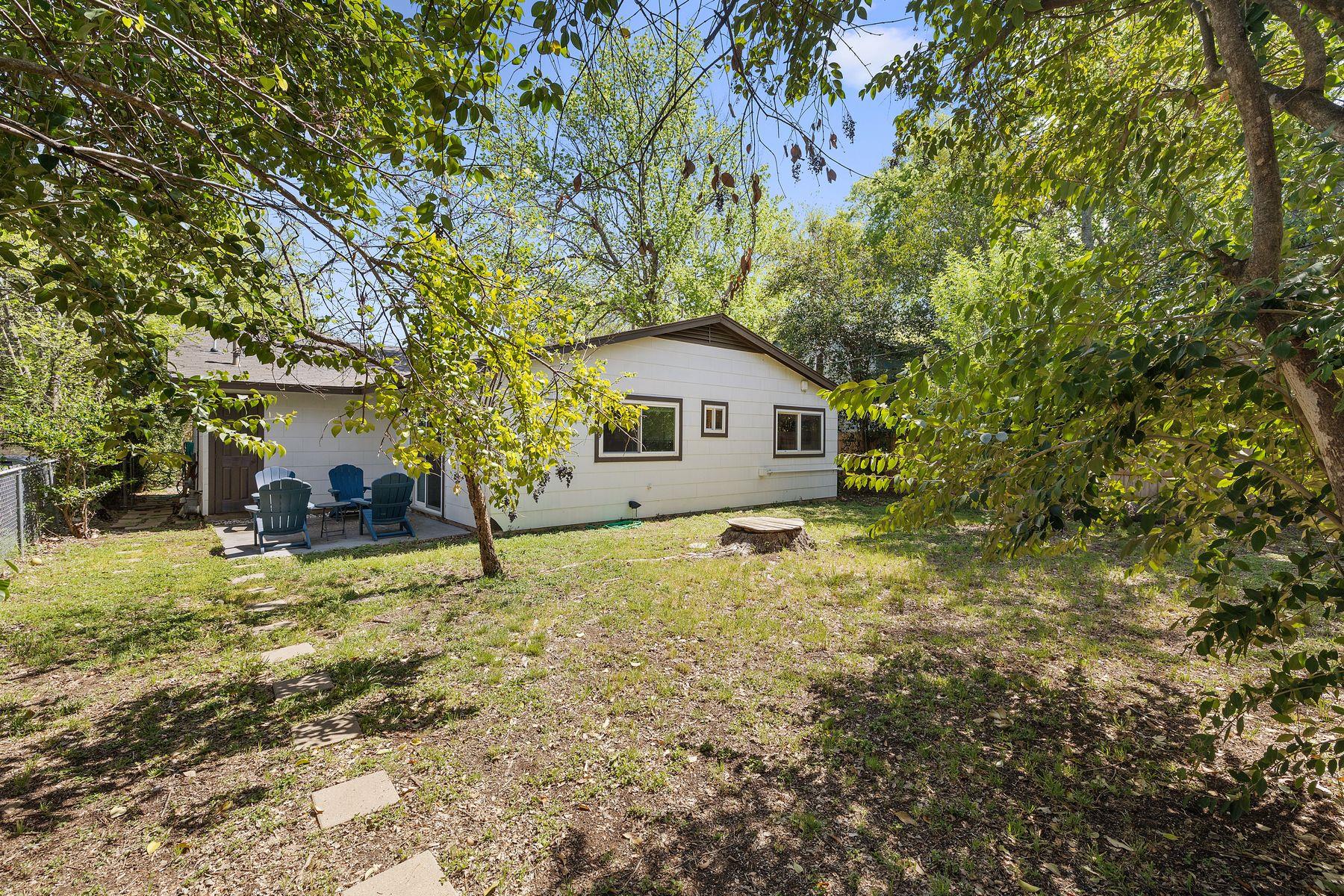 5304 Harvest LN