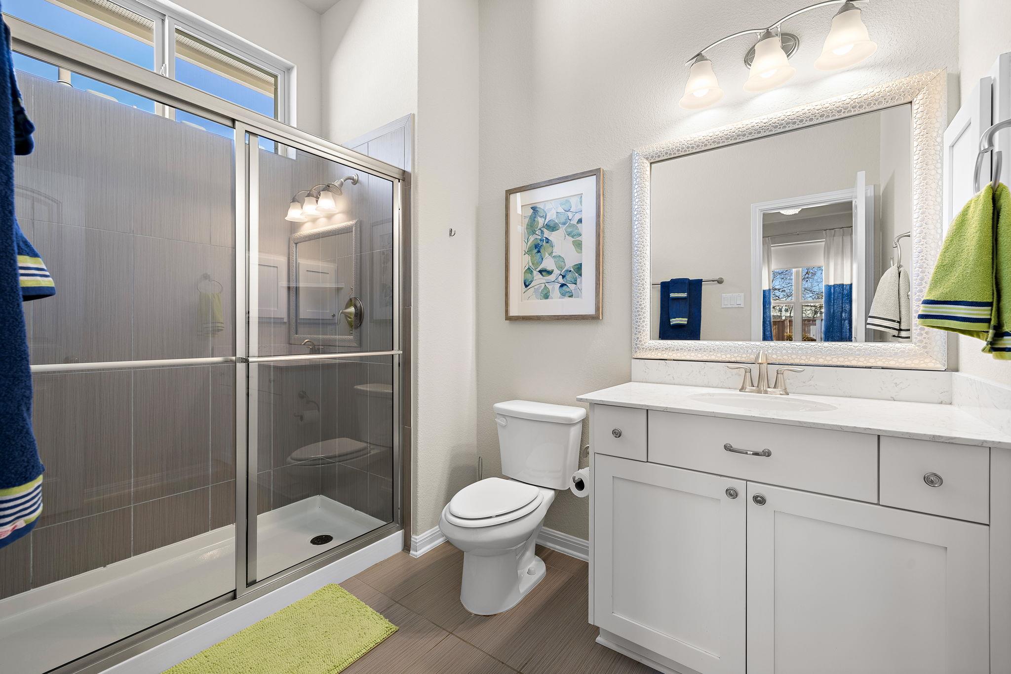 5016 Yucca Flower LN