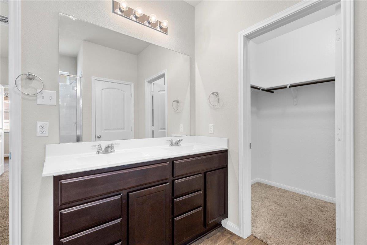 1033 Ferryman dr DR