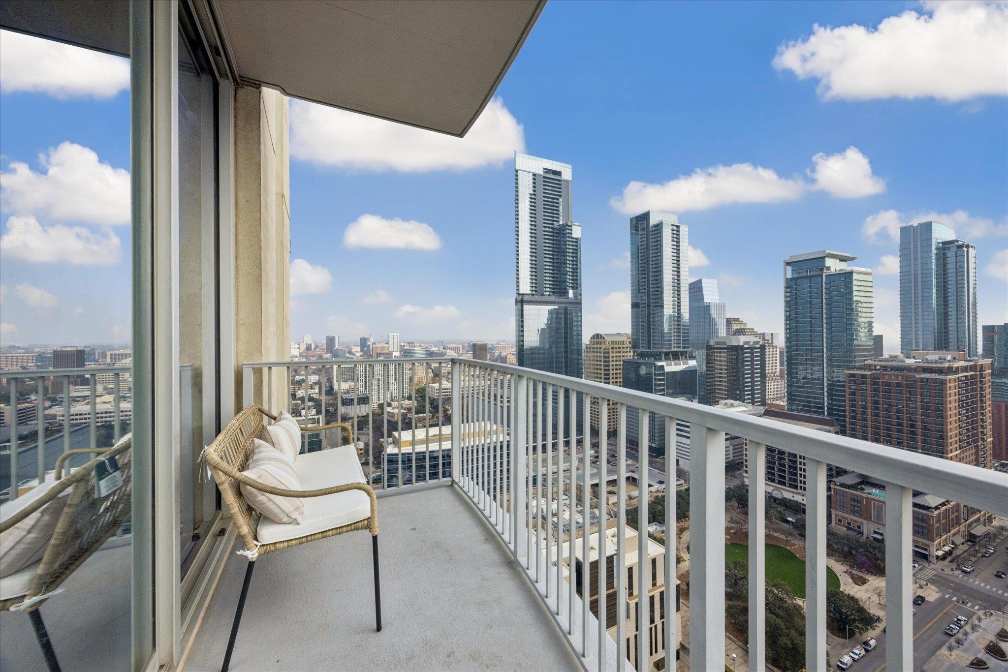 360 Nueces ST # 3309