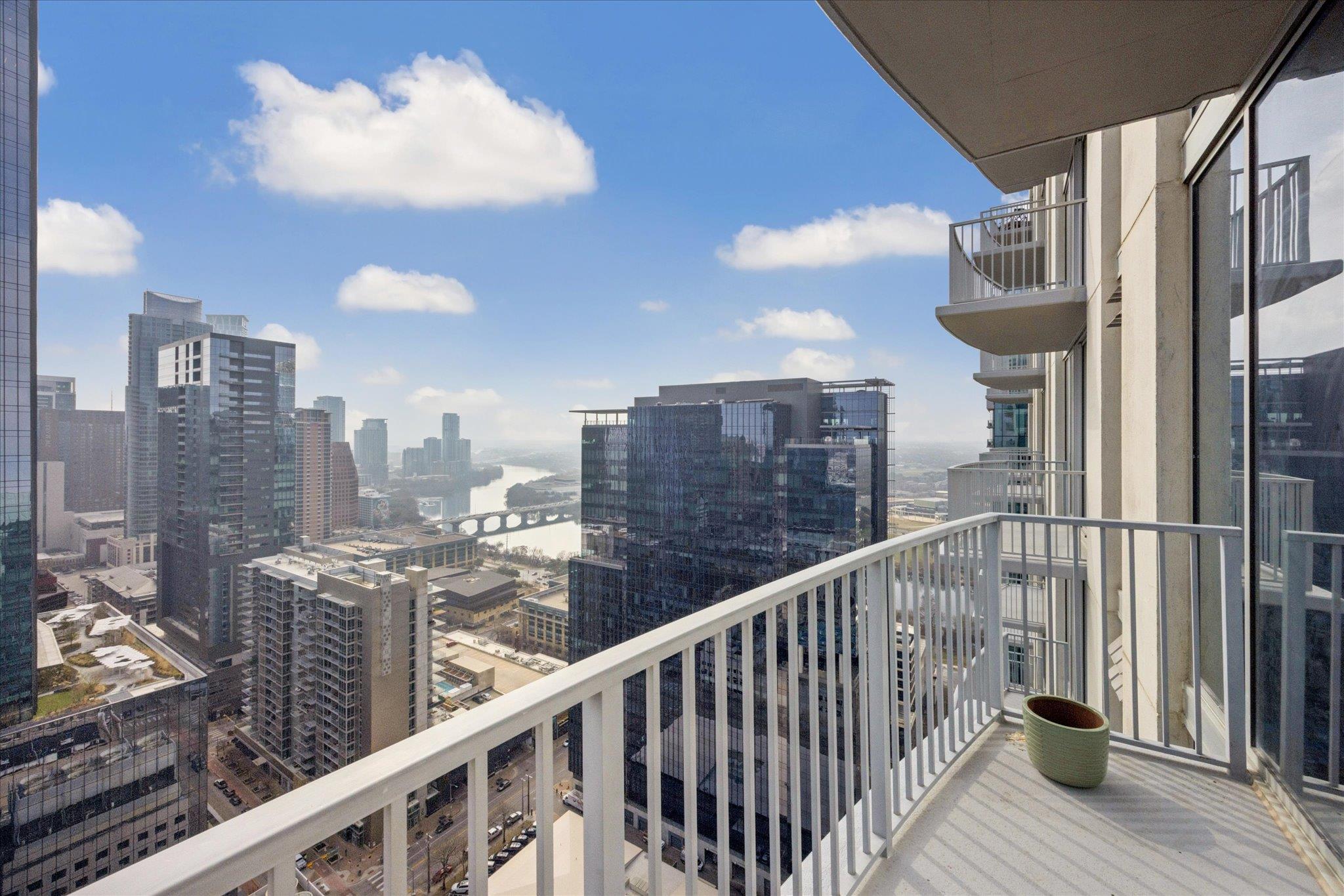 360 Nueces ST # 3309