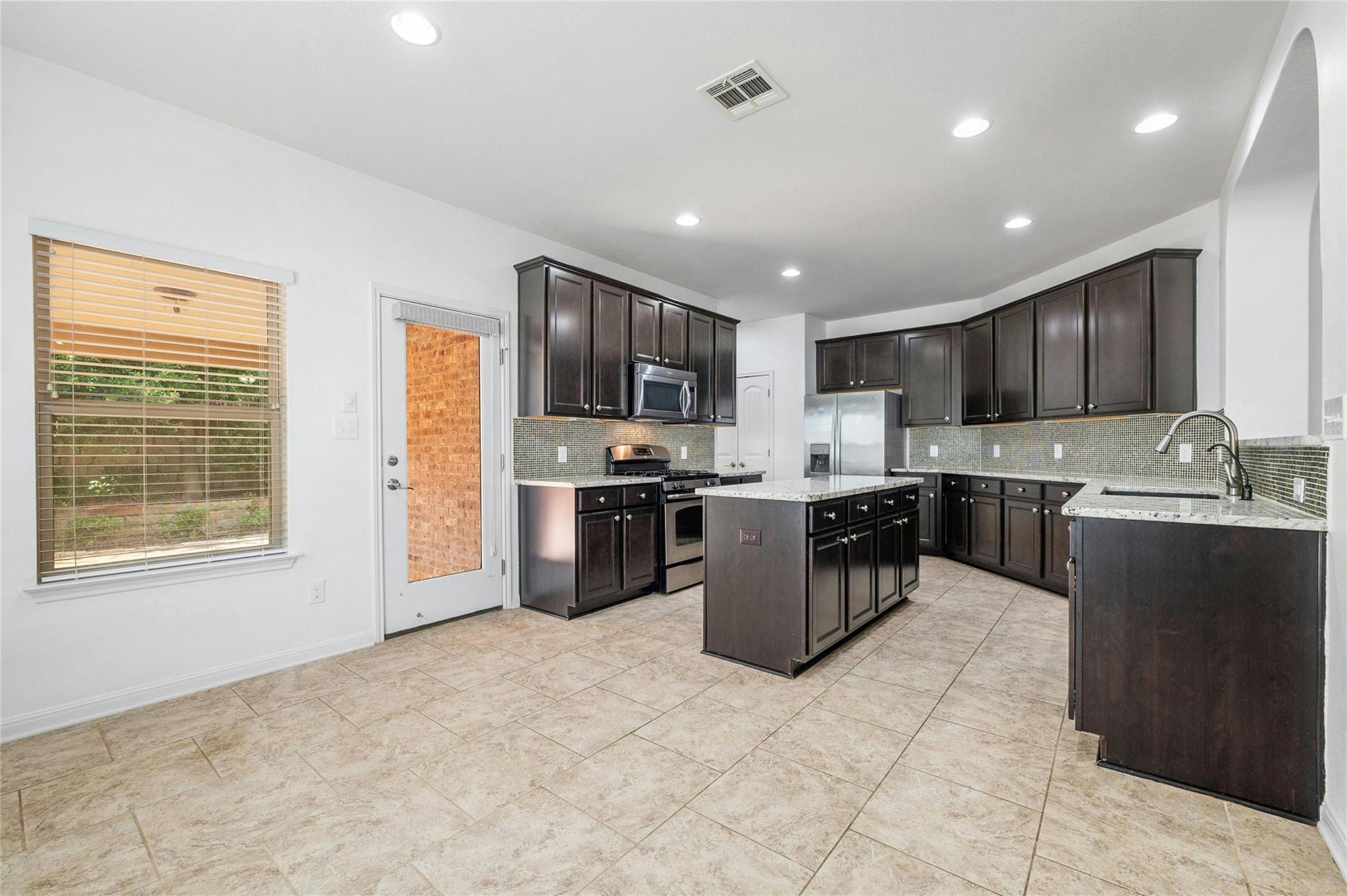 5916 Gunnison Turn CV