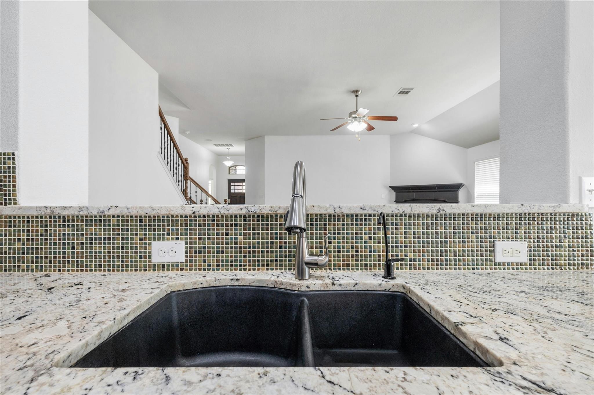 5916 Gunnison Turn CV