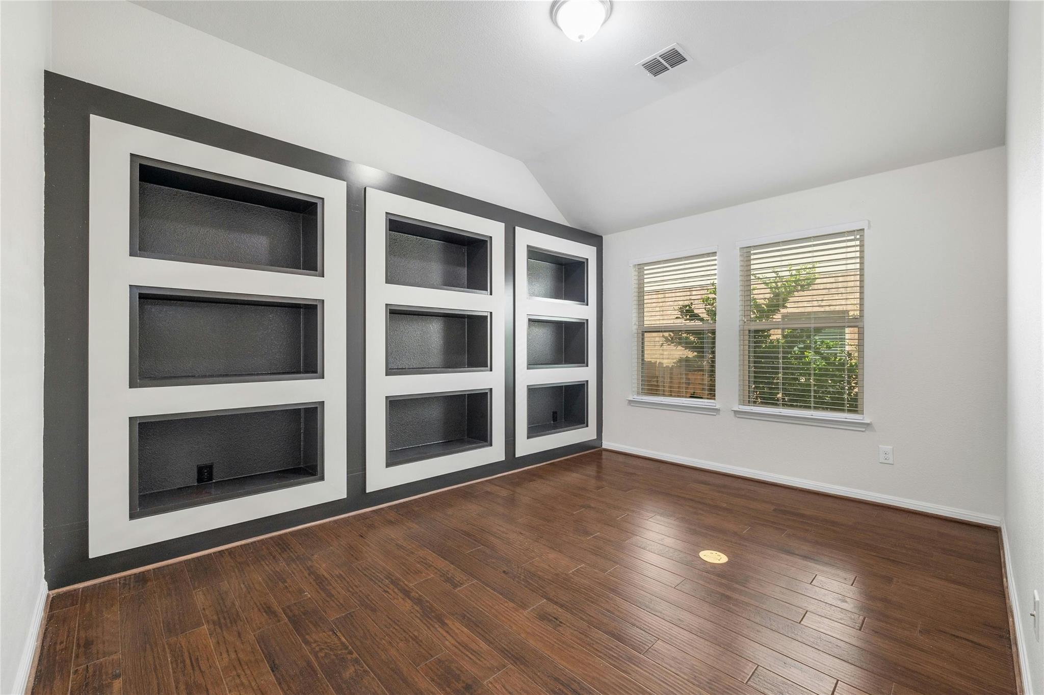 5916 Gunnison Turn CV