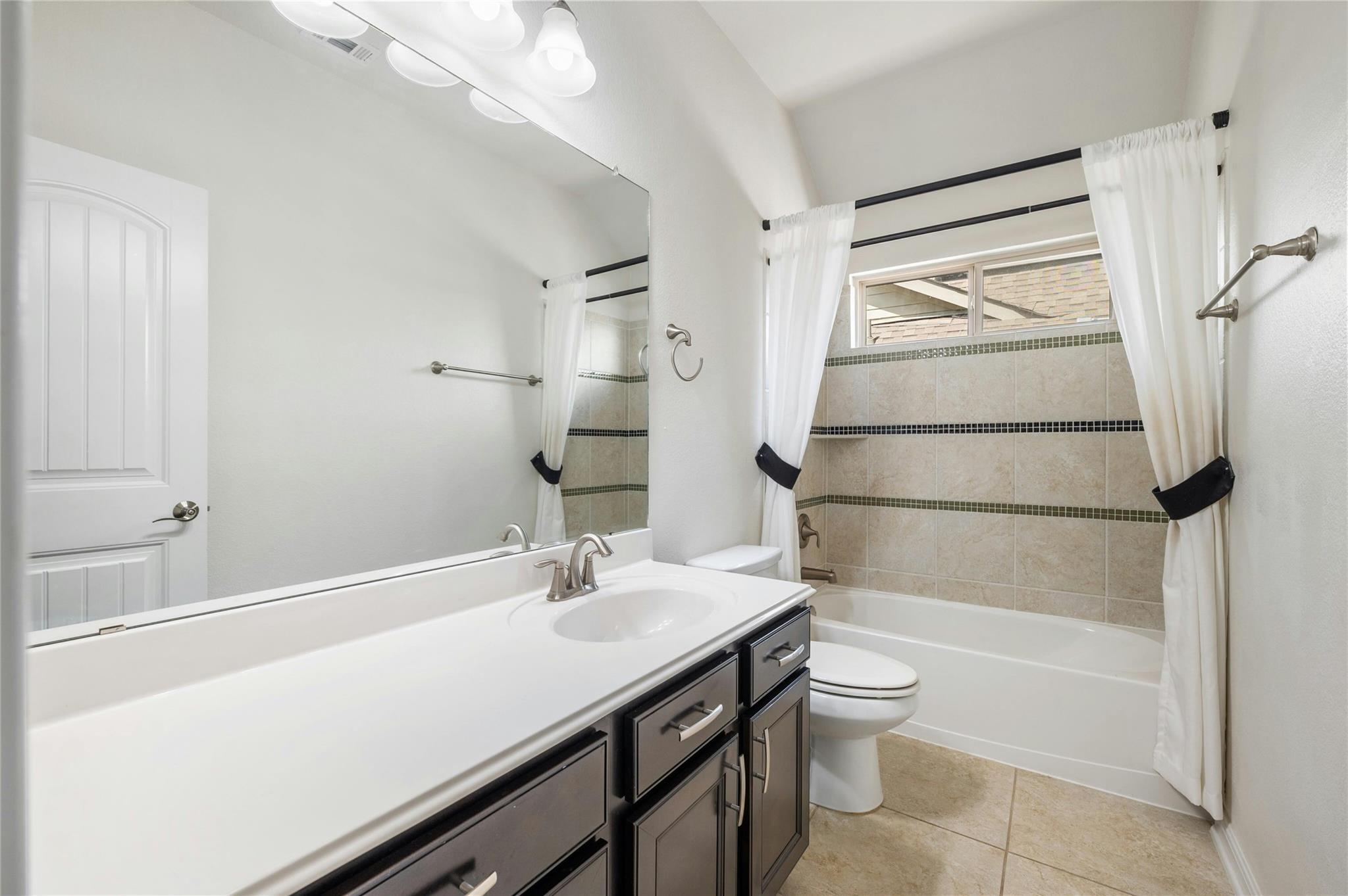 5916 Gunnison Turn CV