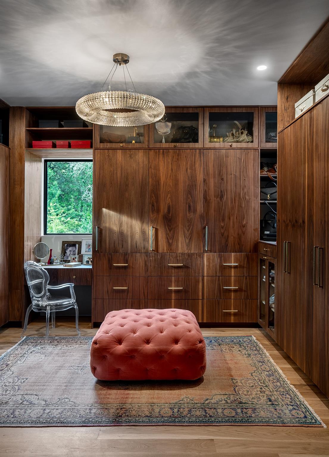 1001 Madrone RD, West Lake Hills