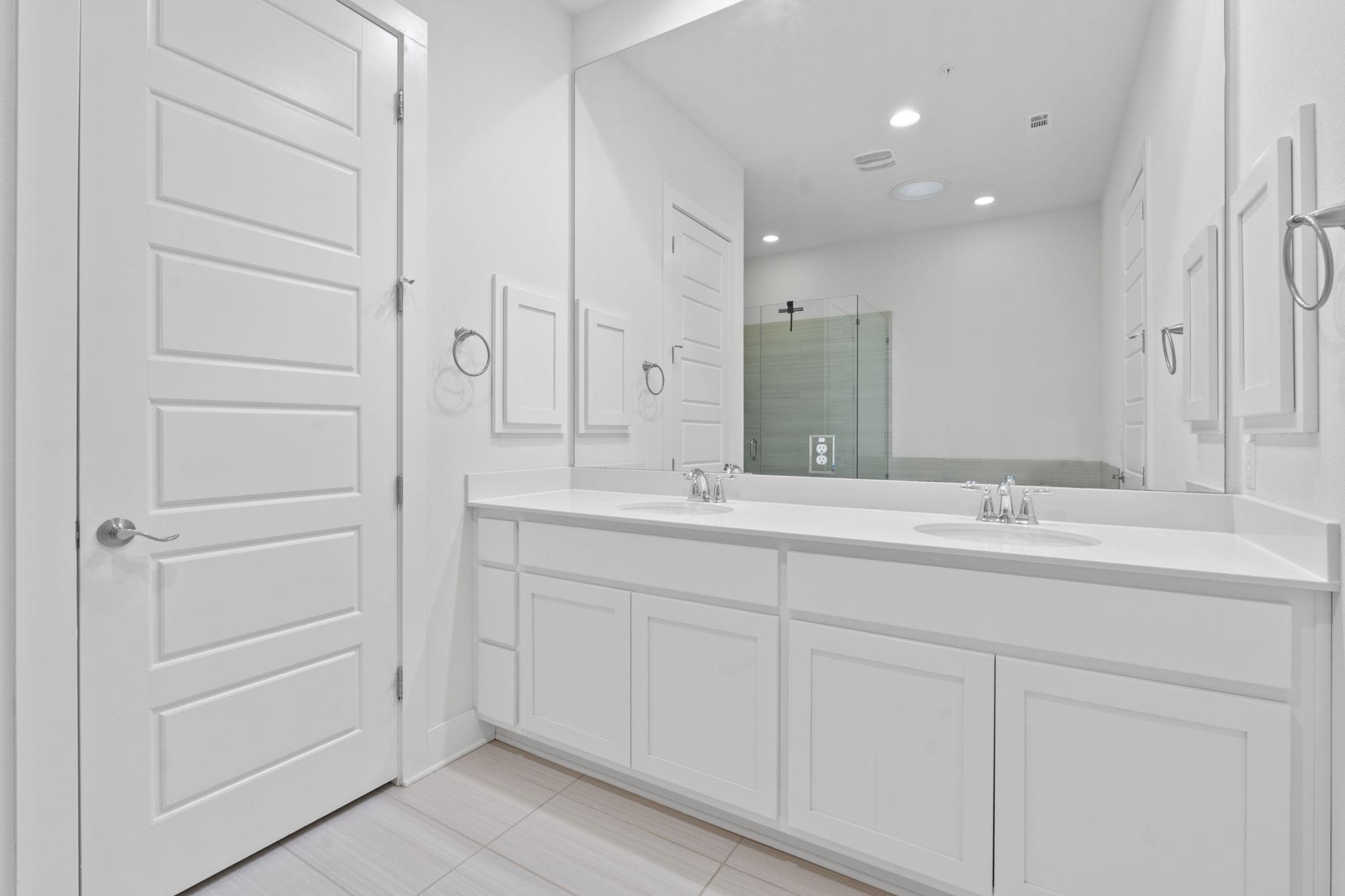 4211 Berkman DR