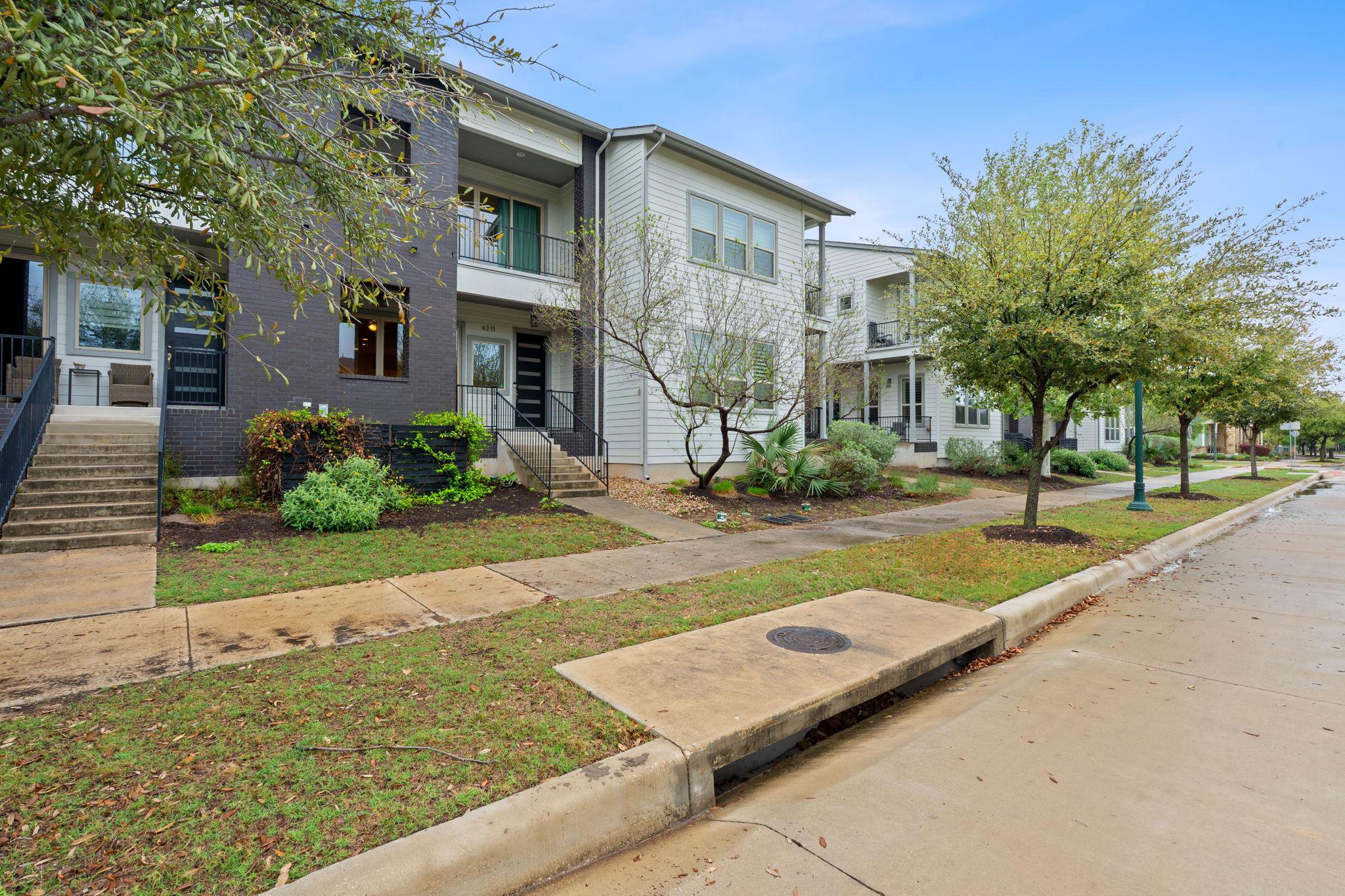 4211 Berkman DR