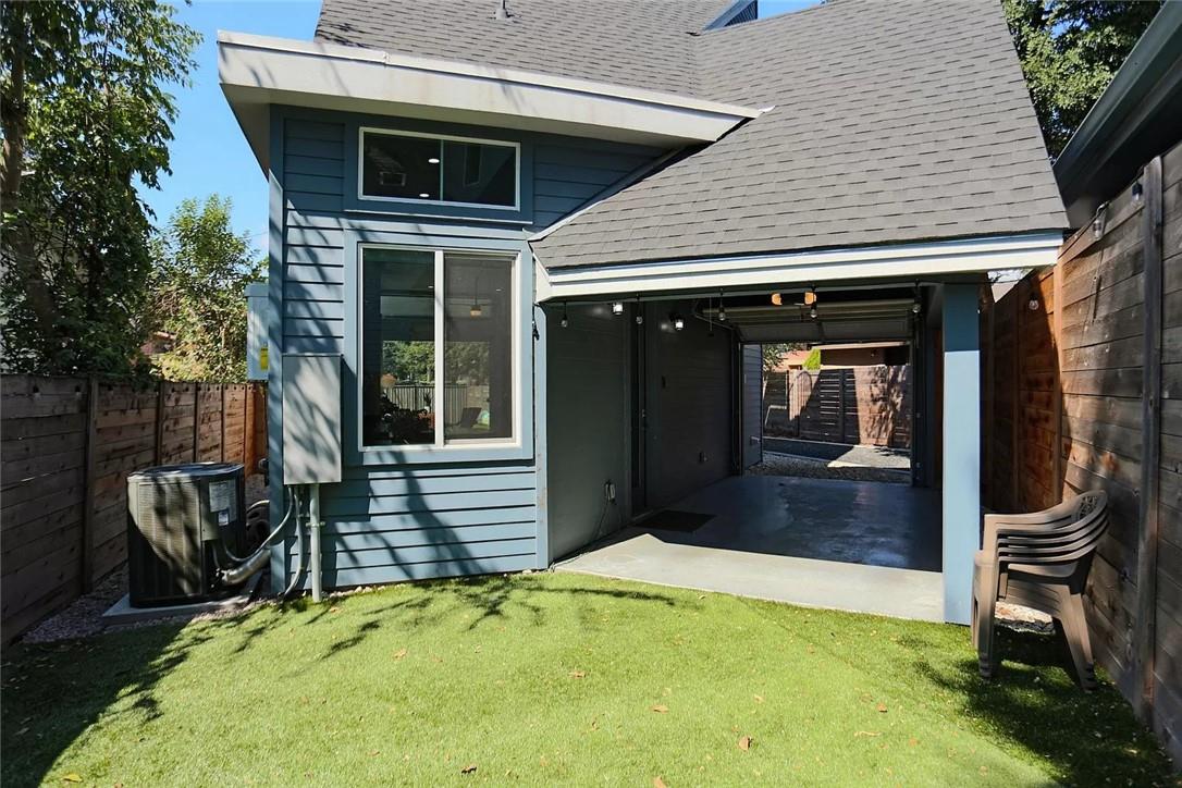 1145 1/2 Poquito ST # A