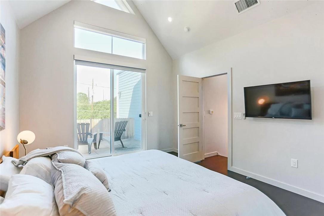 1145 1/2 Poquito ST # A