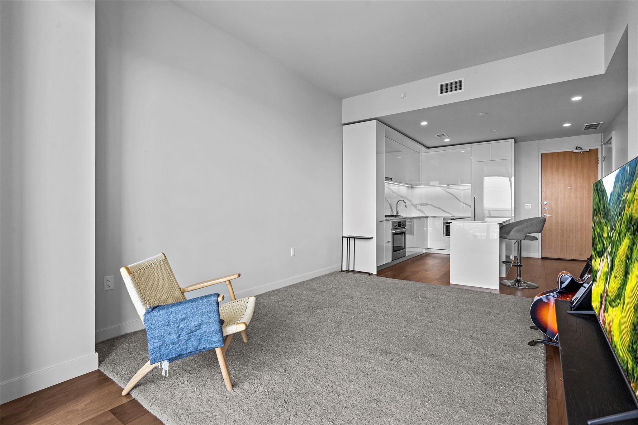 44 East Ave # 3104