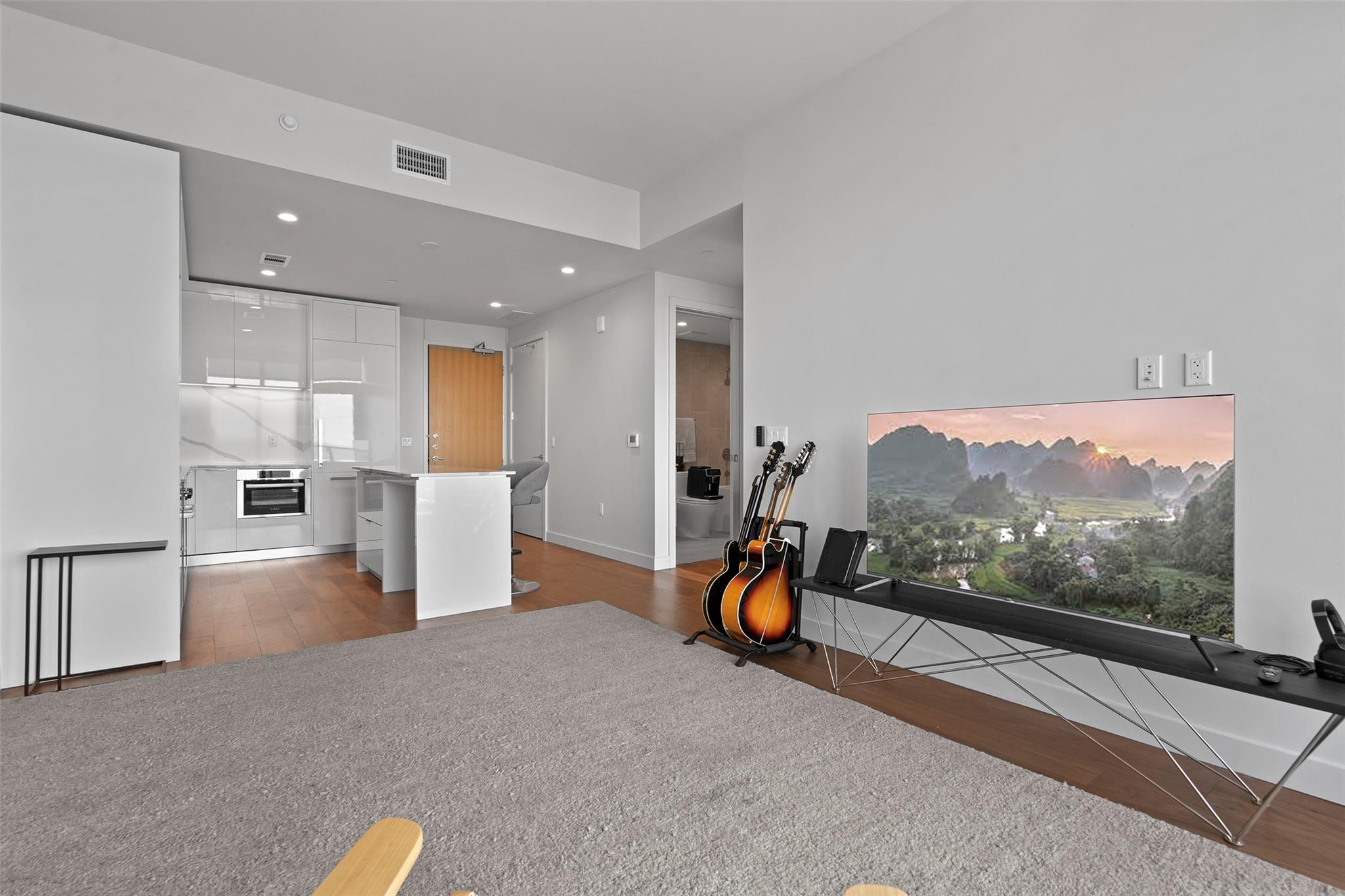 44 East Ave # 3104