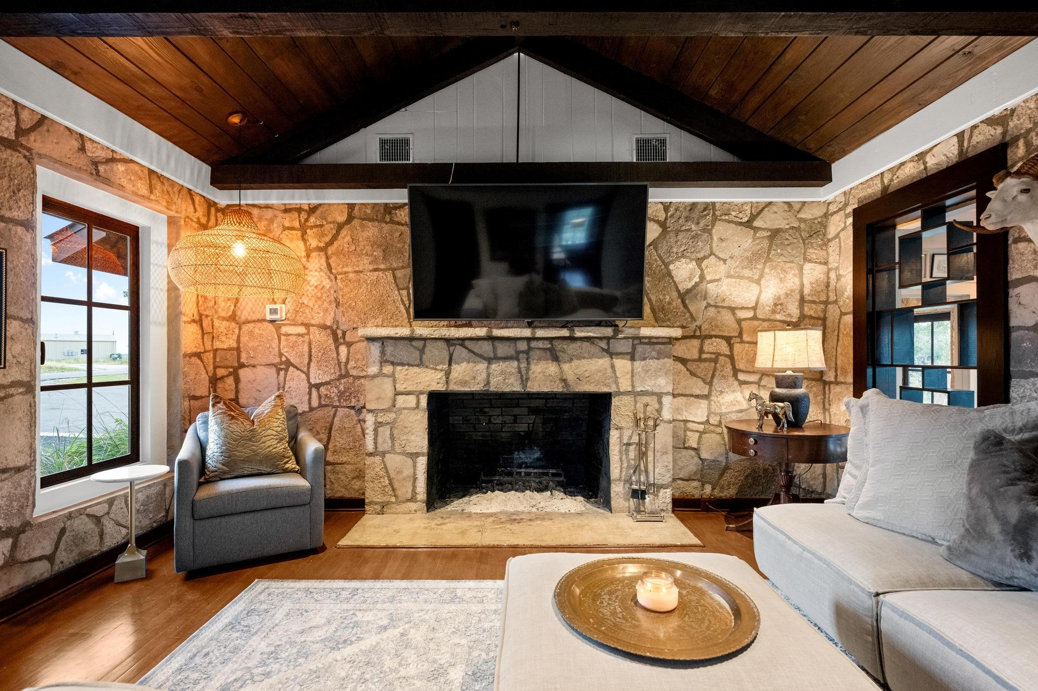 5930 Grotto Creek Court CT