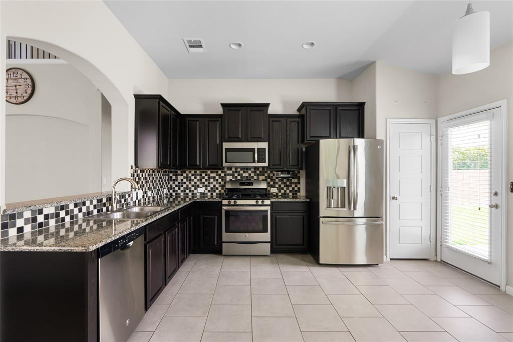 350 Purple Martin Ave