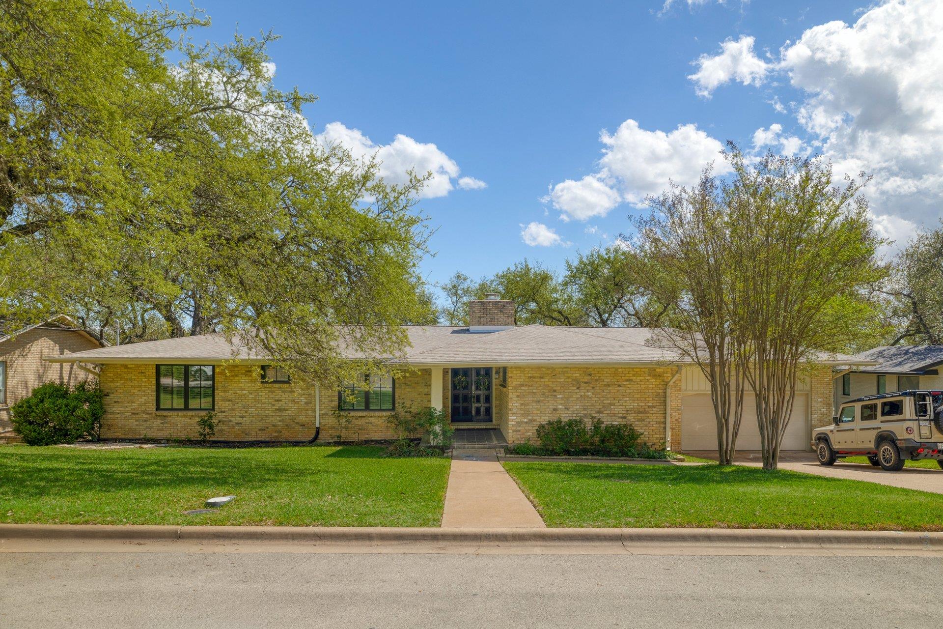 205 Mcconnell DR