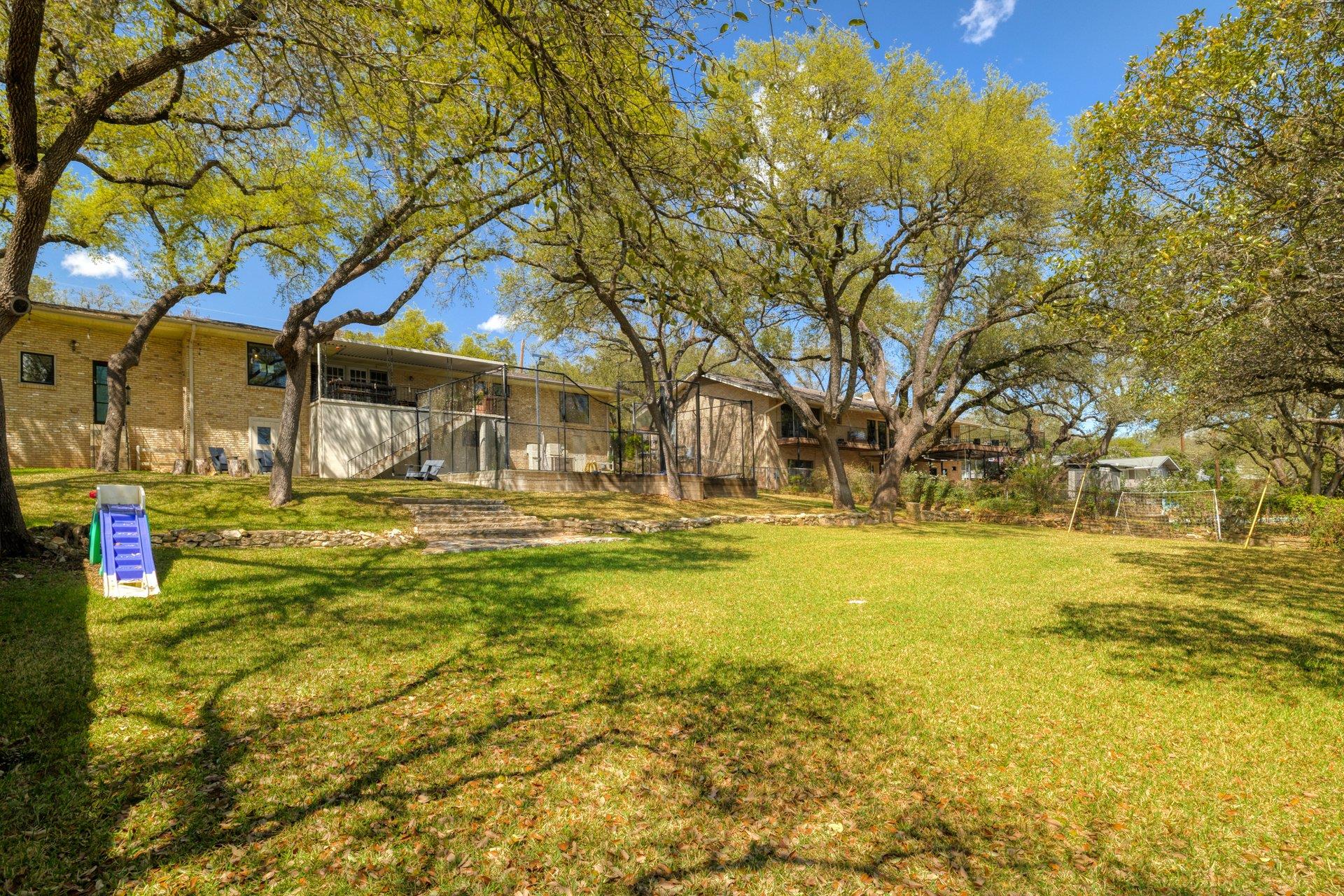205 Mcconnell DR