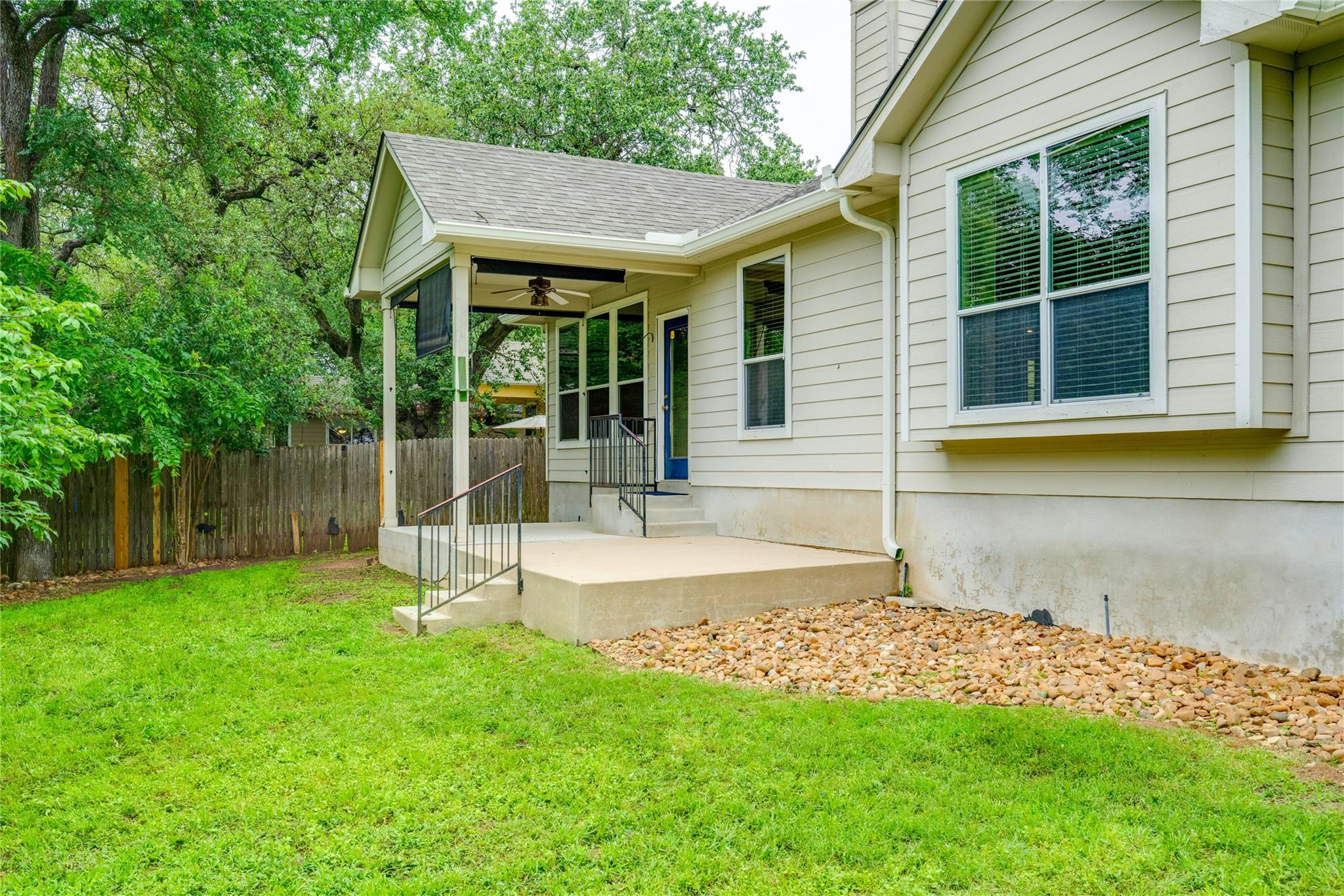 6421 Carrington DR