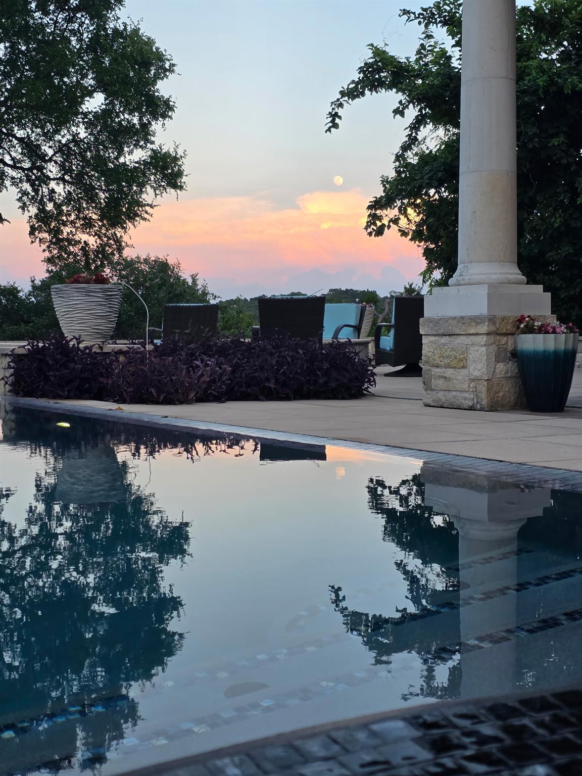 2701 Bartons Bluff LN, Austin