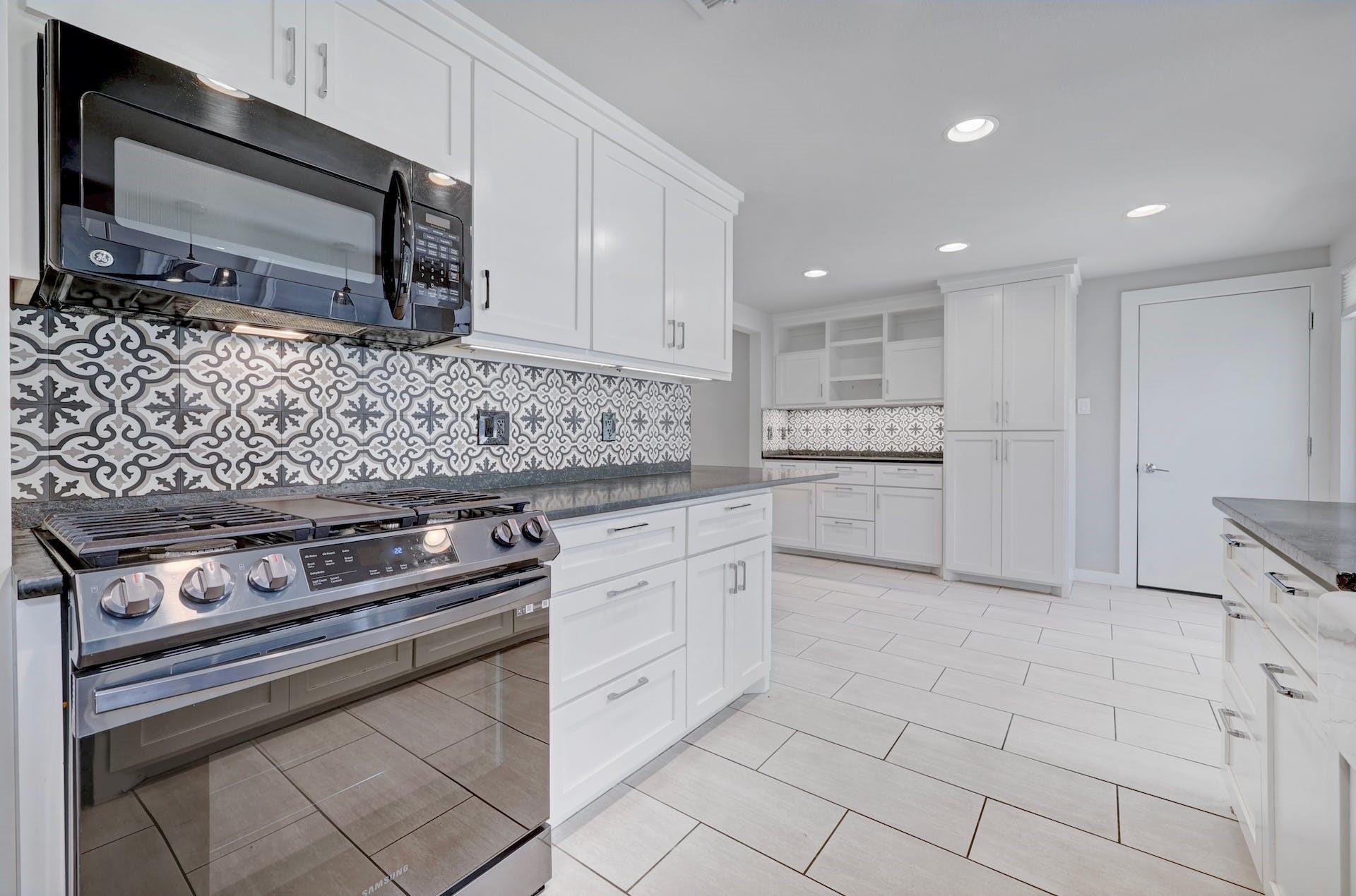 10408 Doering LN