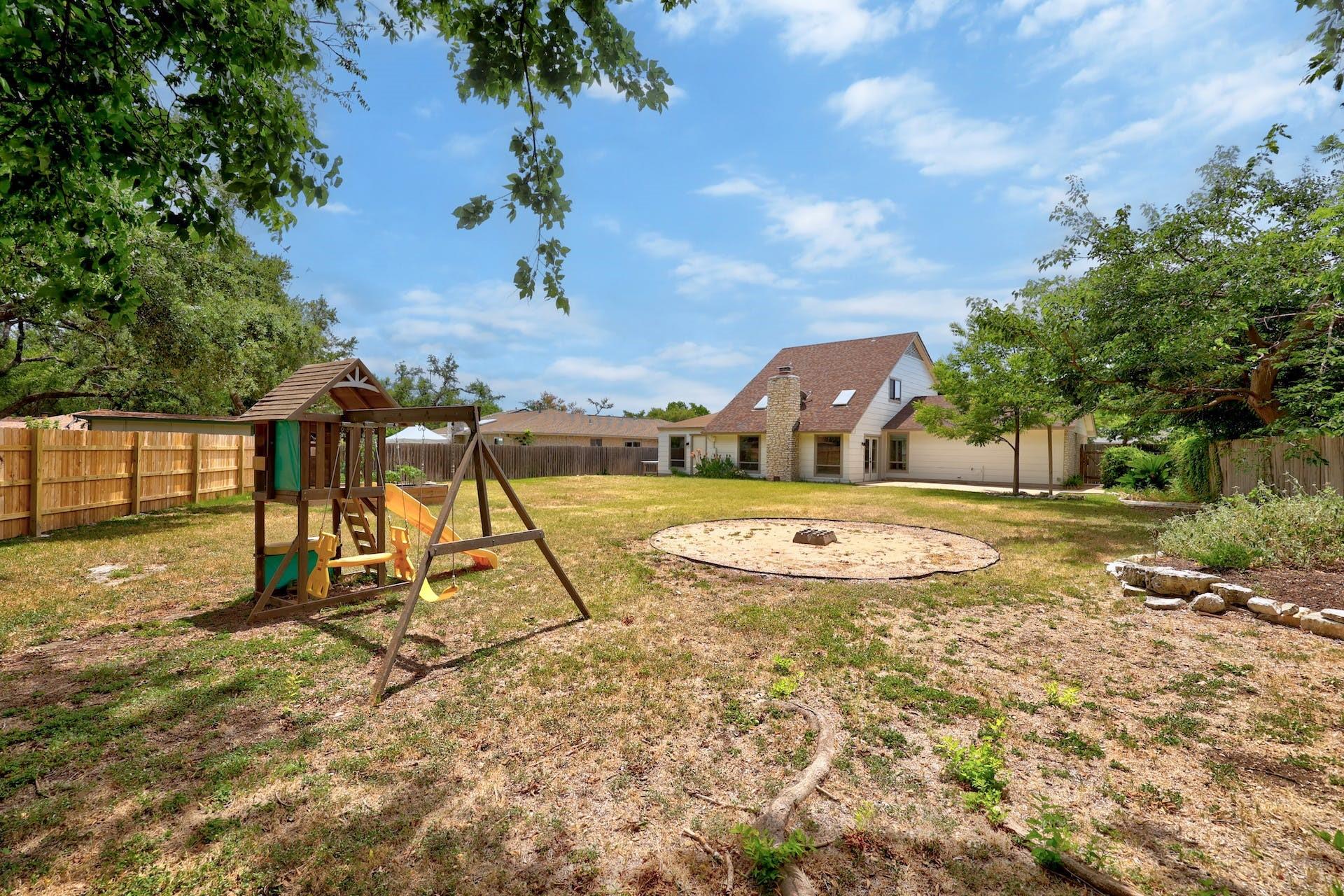 10408 Doering LN