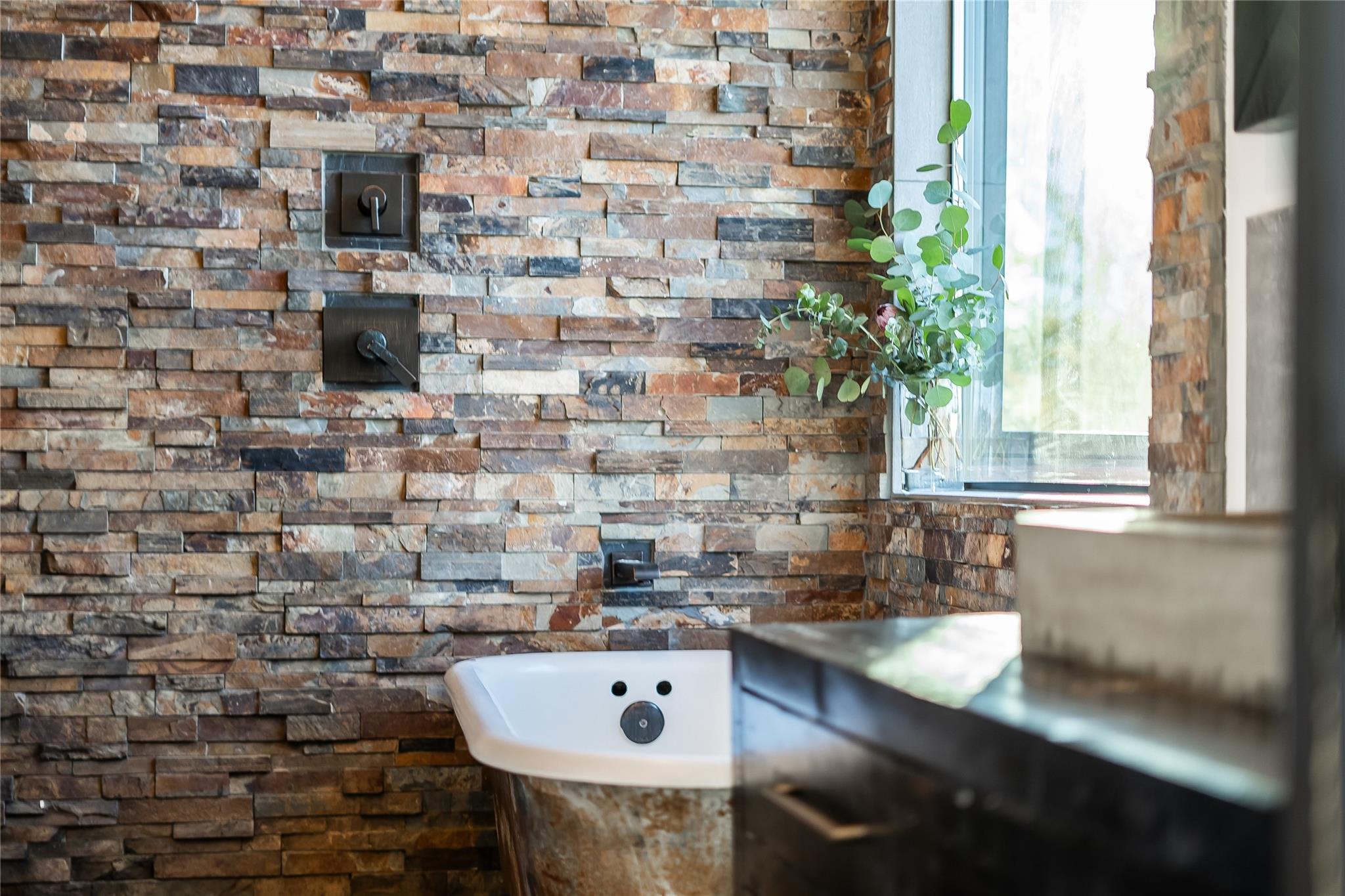 2112 Montclaire ST # B