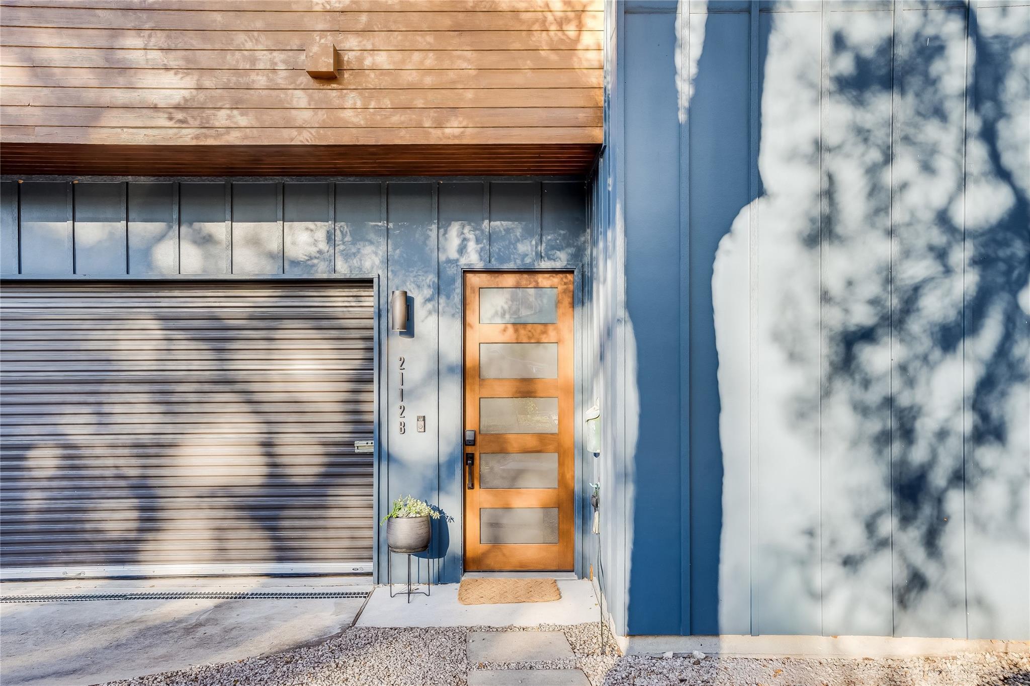 2112 Montclaire ST # B