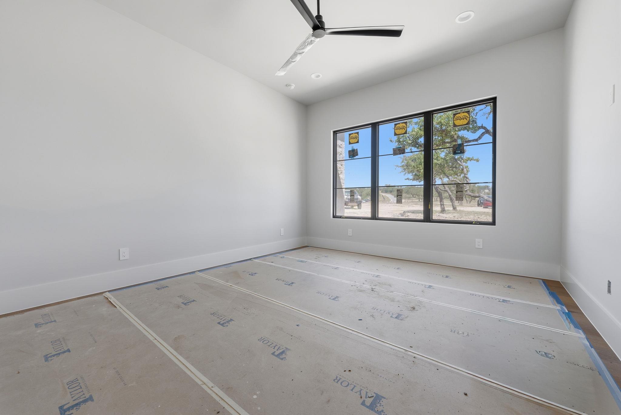 3300 RM -165 - Lot 23