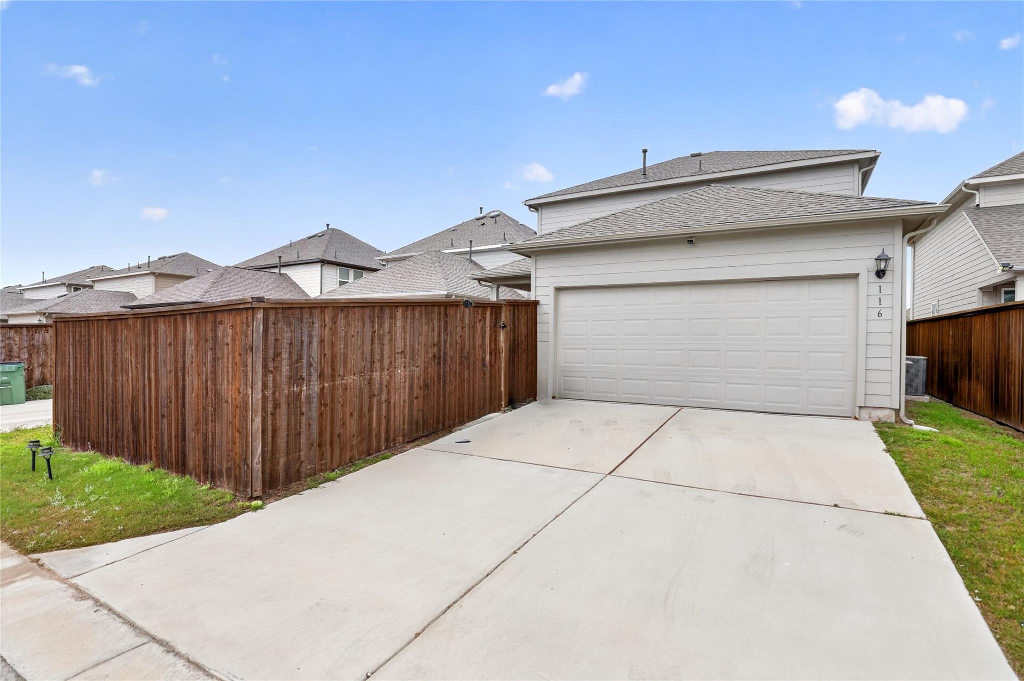 116 Gracie WAY