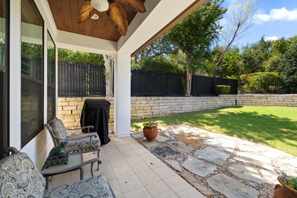 11712 Red Oak Valley LN