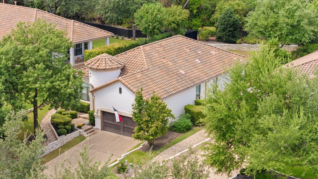 11712 Red Oak Valley LN