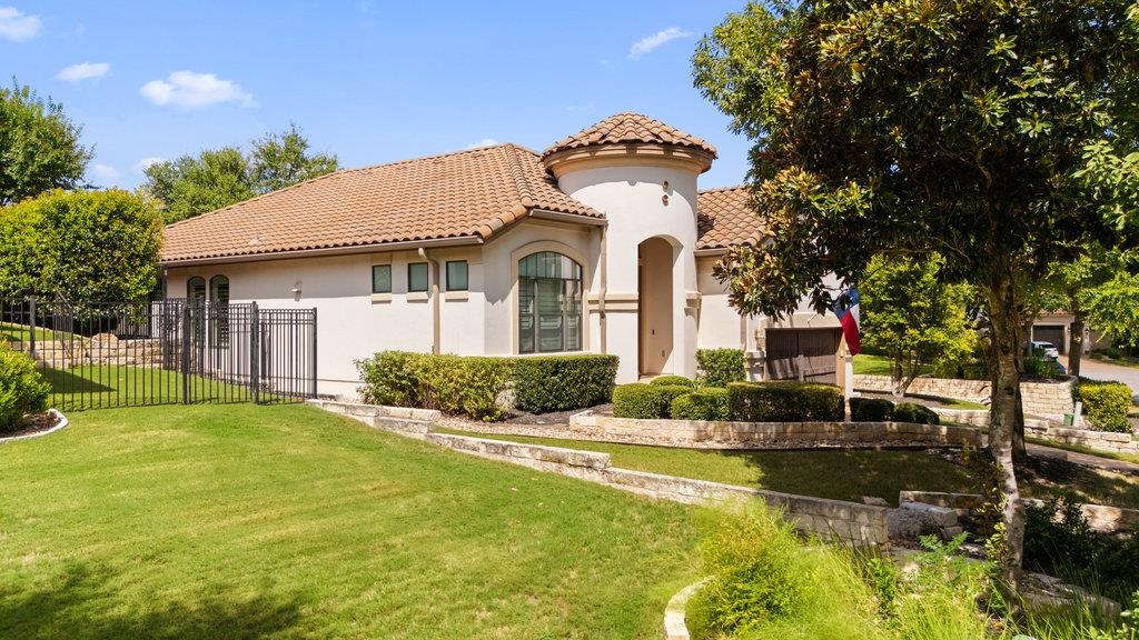 11712 Red Oak Valley LN