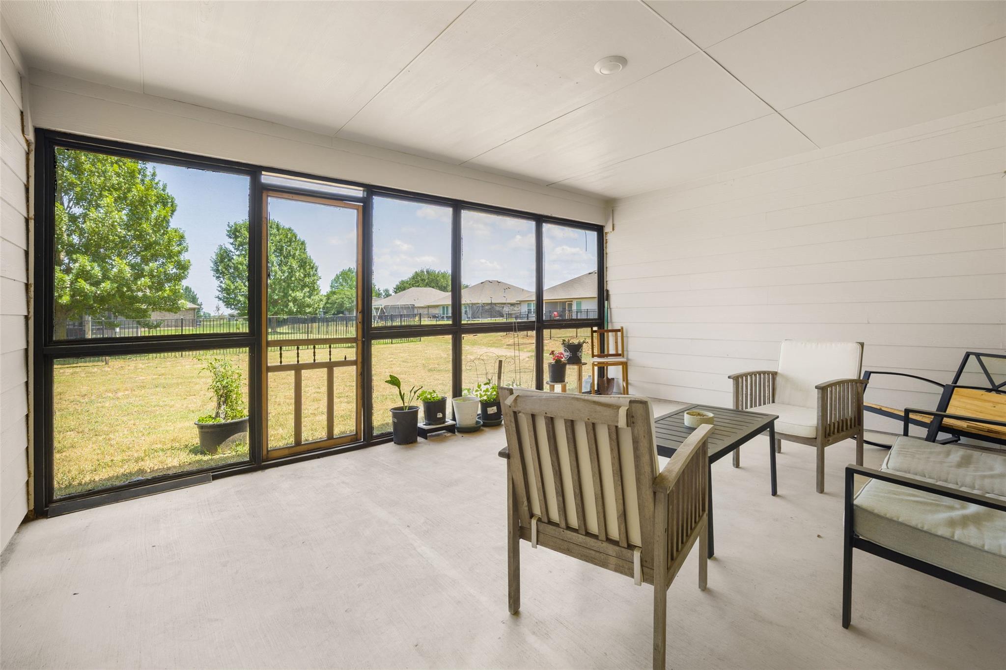 109 Egret DR