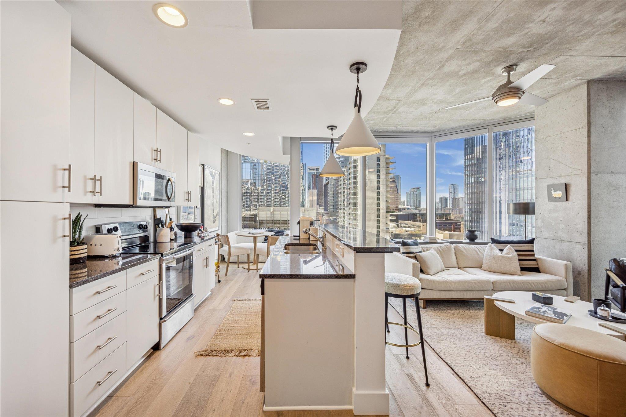 360 Nueces ST # 1001