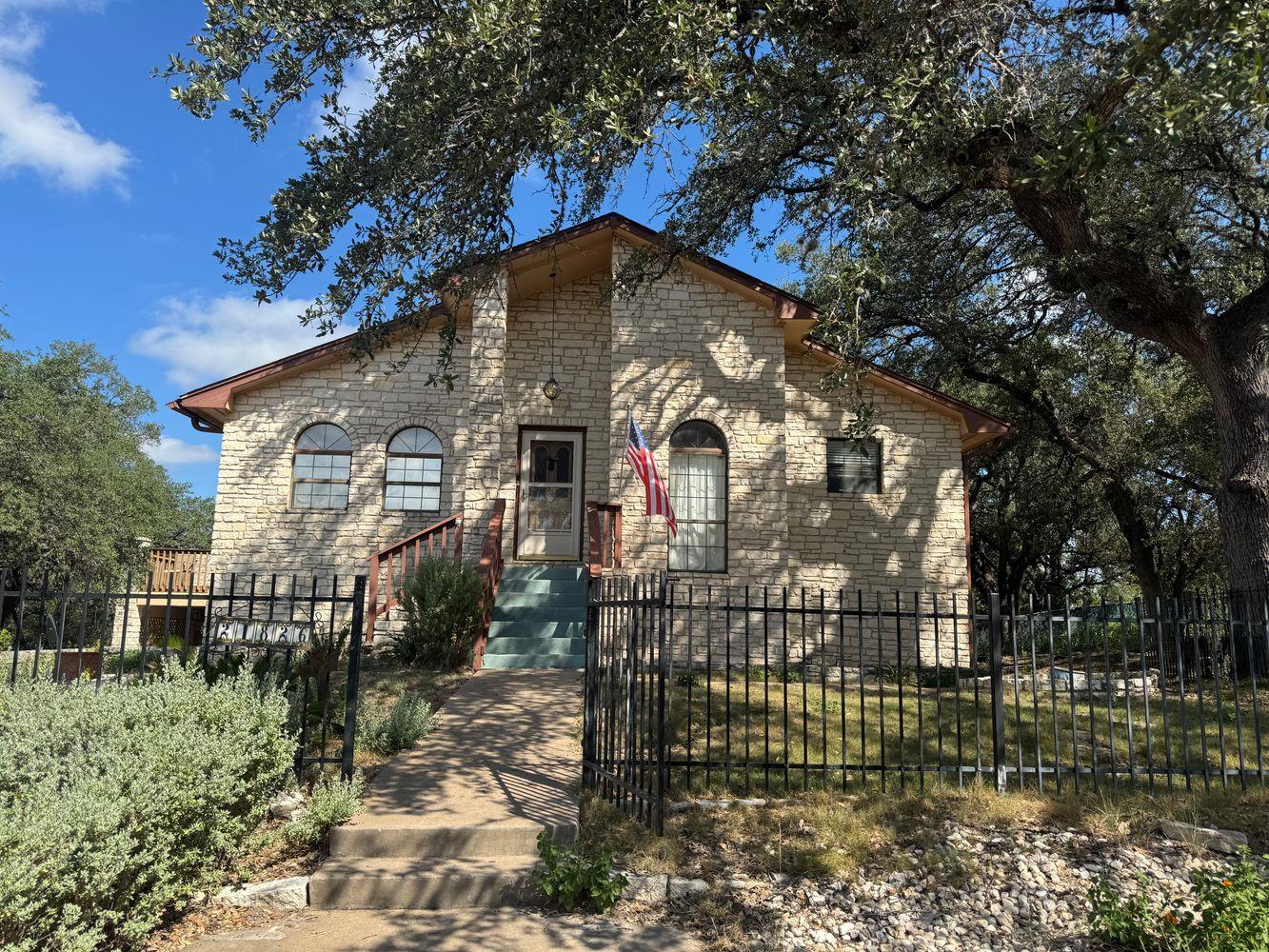 21826 Tallahassee Ave