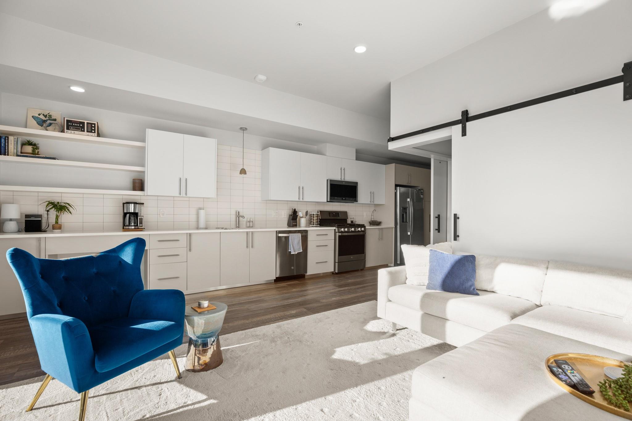 4004 Banister LN # 202, Austin Unit: 202