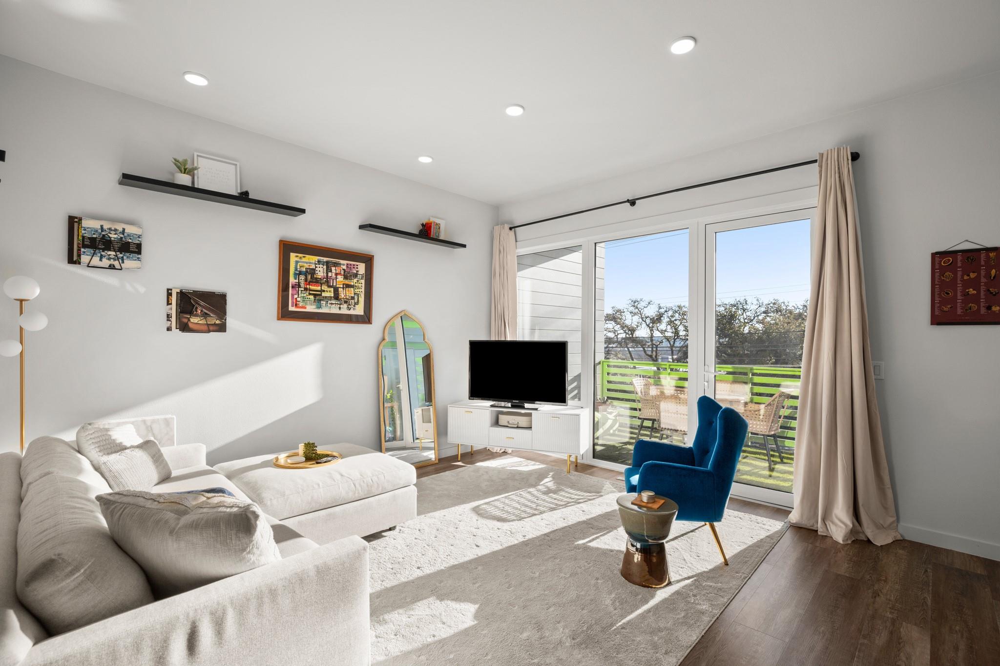 4004 Banister LN # 202, Austin Unit: 202