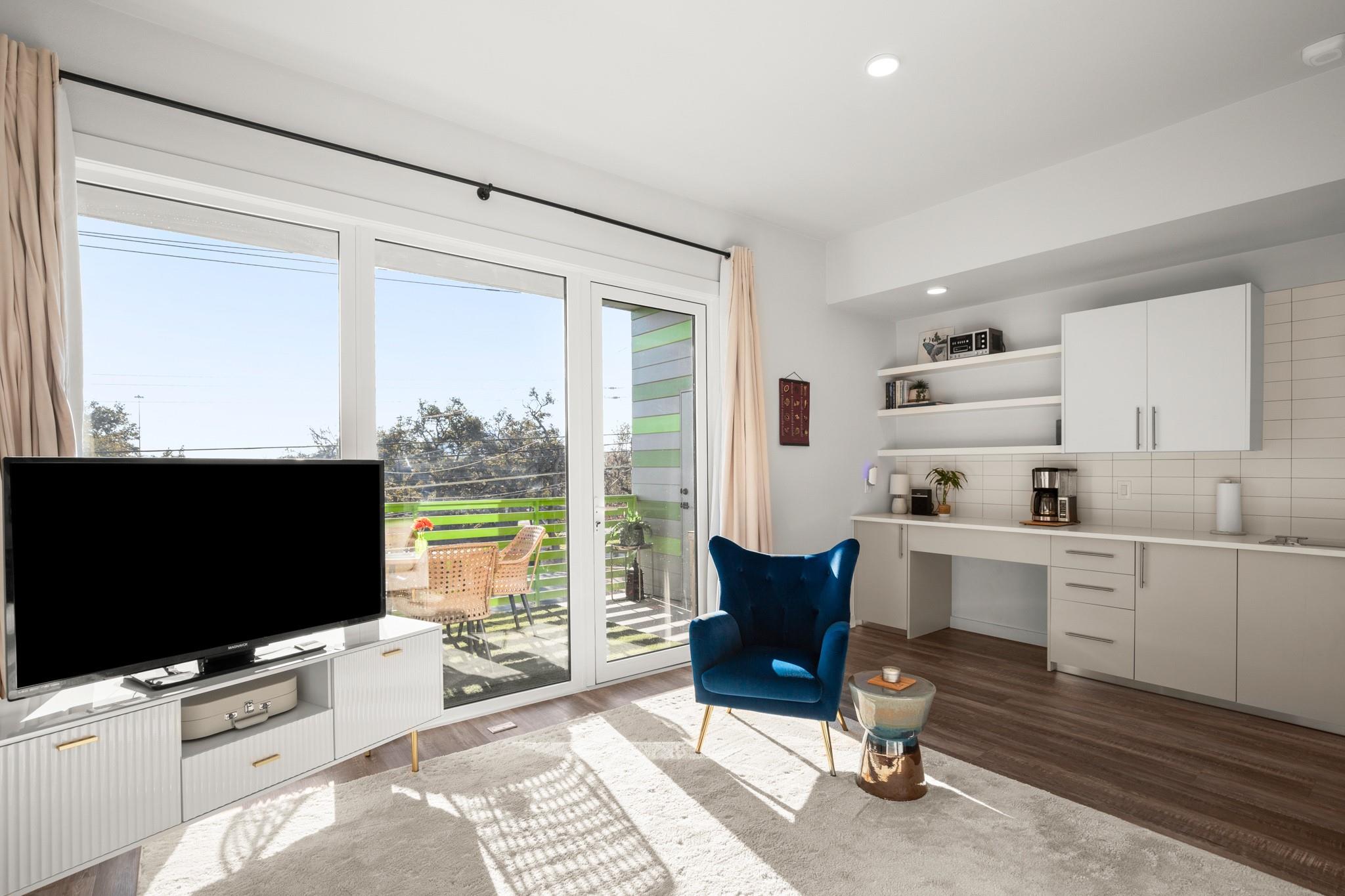 4004 Banister LN # 202, Austin Unit: 202