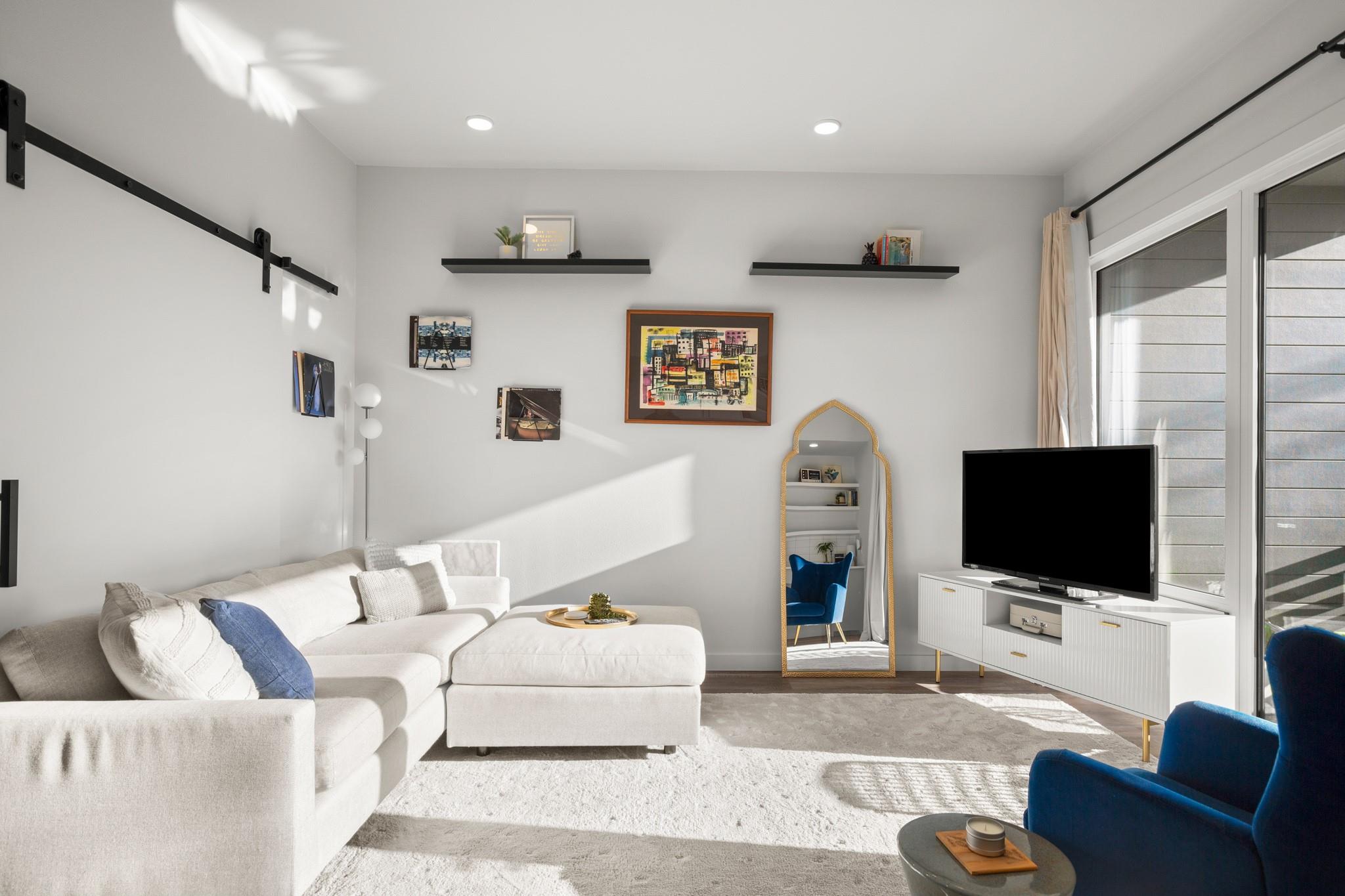 4004 Banister LN # 202, Austin Unit: 202